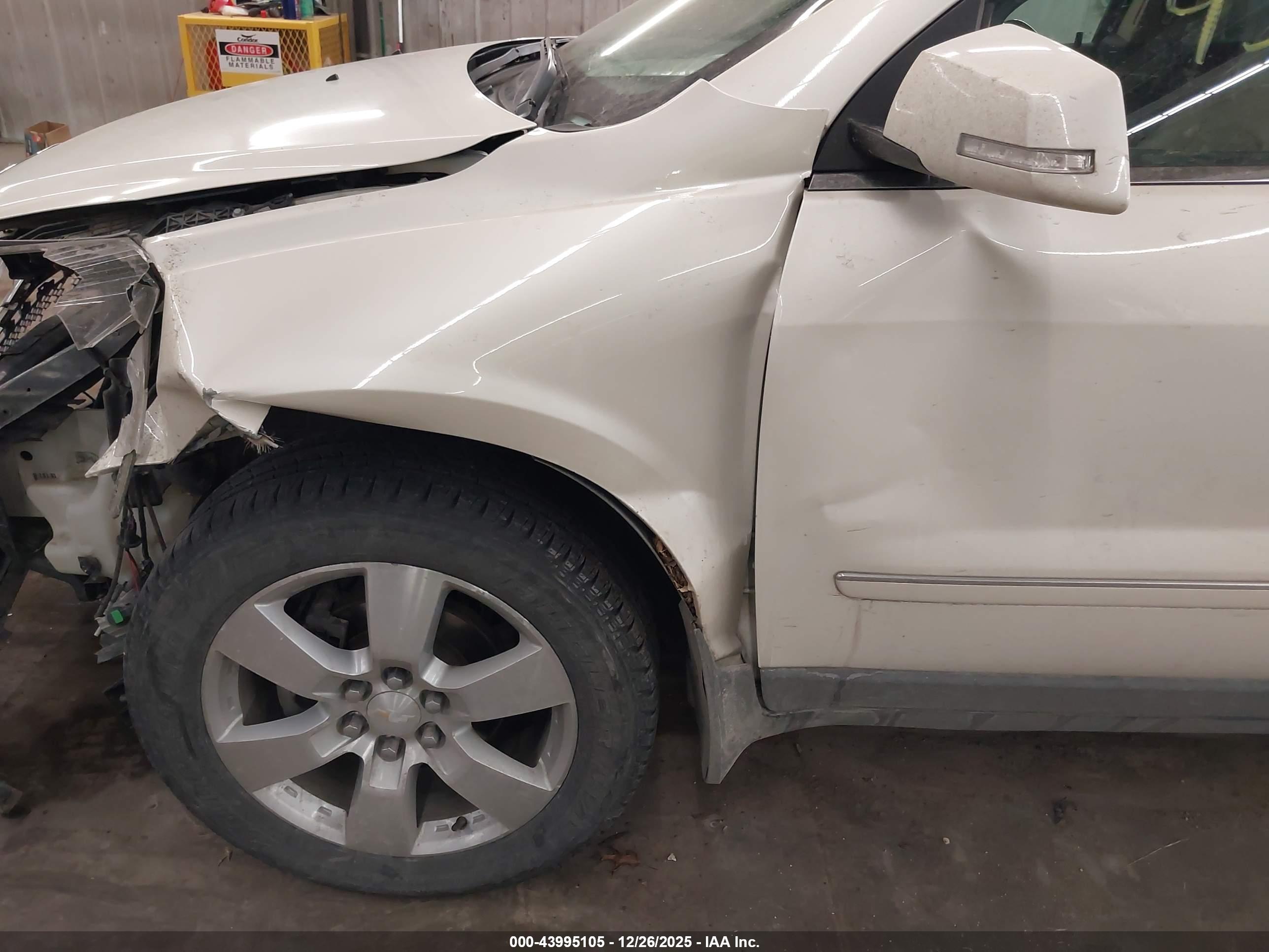 CHEVROLET TRAVERSE image 6