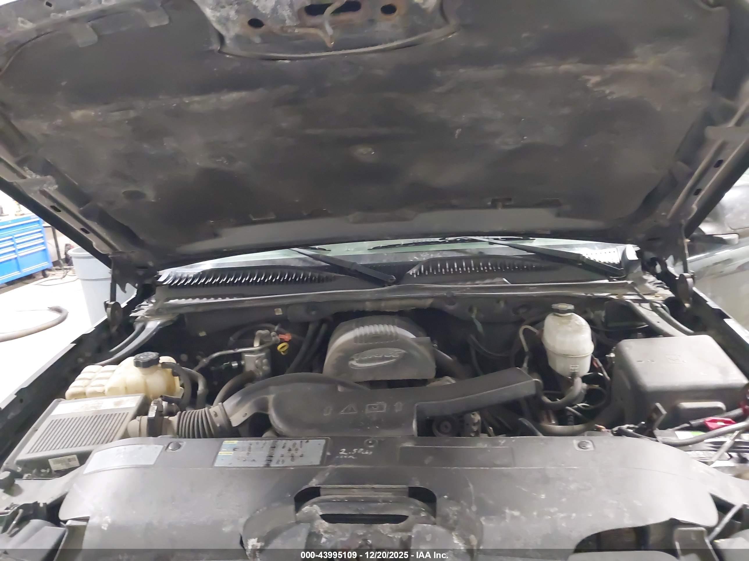 CHEVROLET AVALANCHE image 10