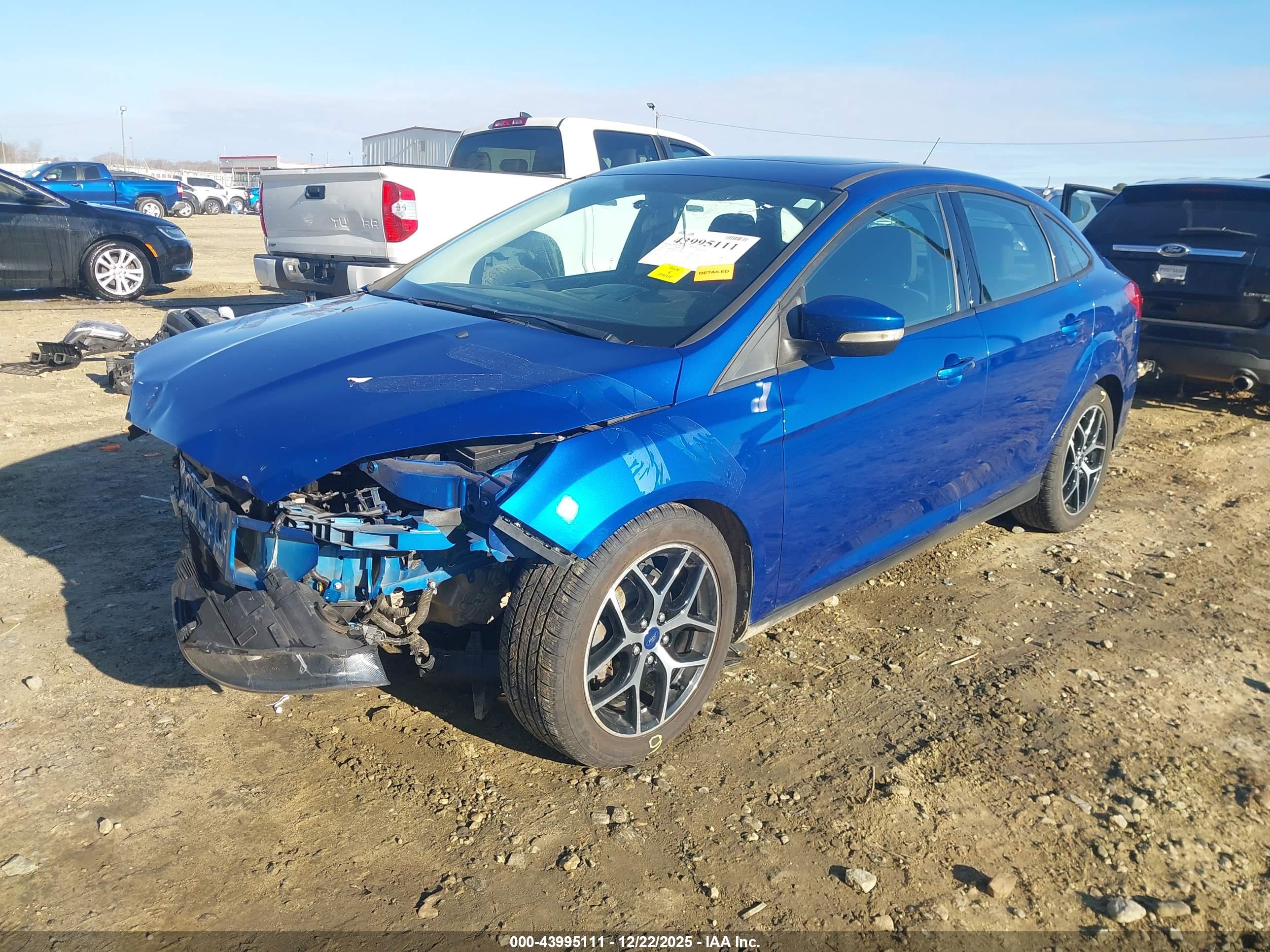 FORD FOCUS image 2
