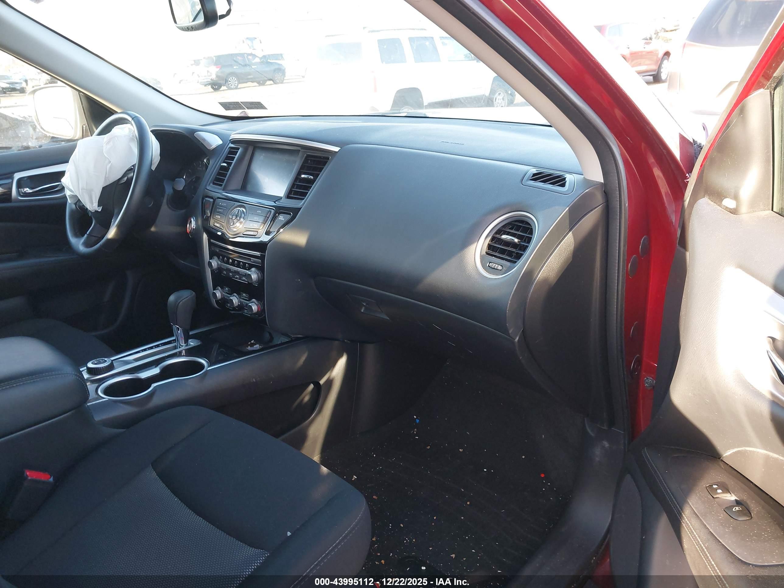 NISSAN PATHFINDER image 5