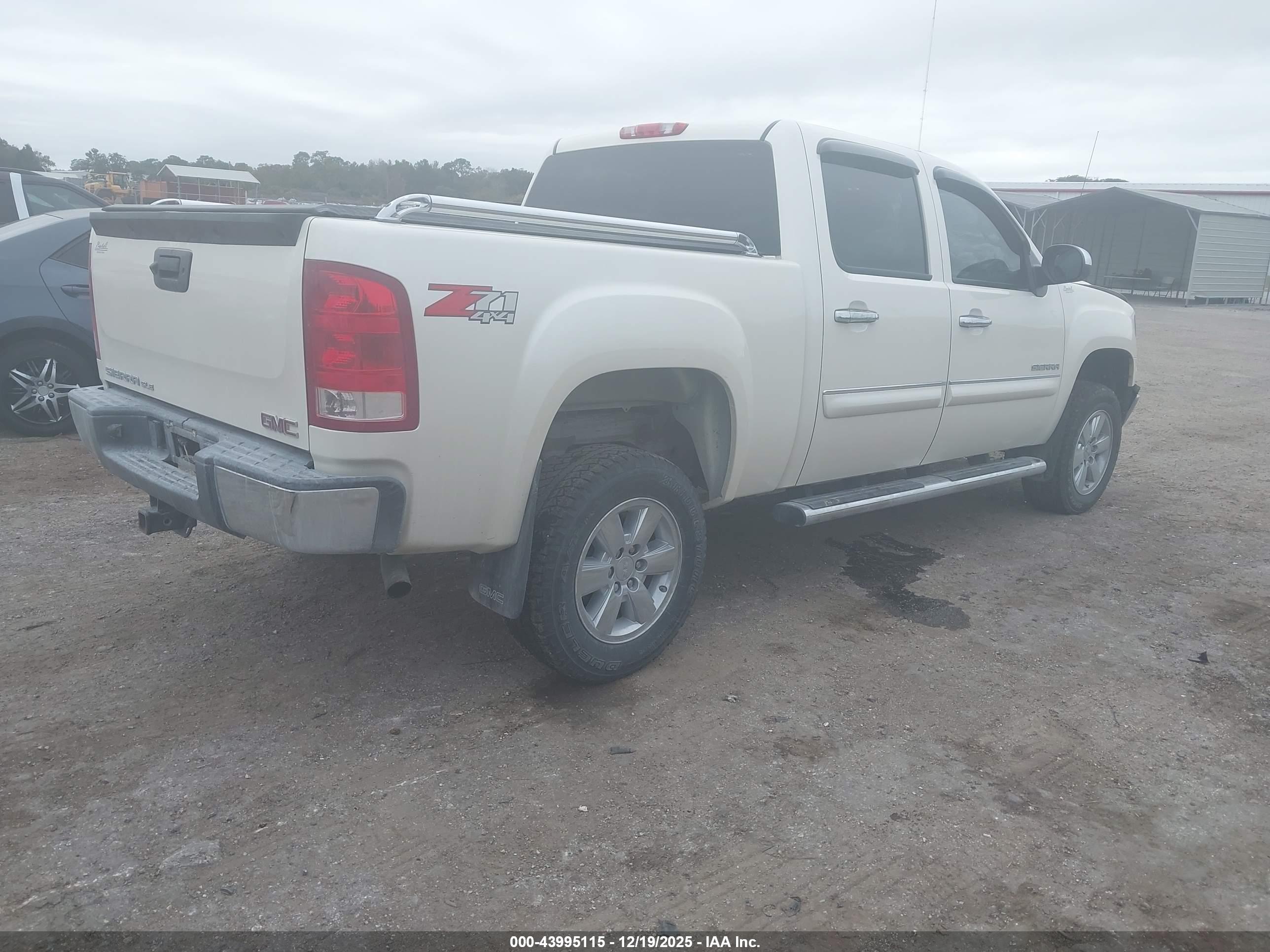 GMC SIERRA image 4