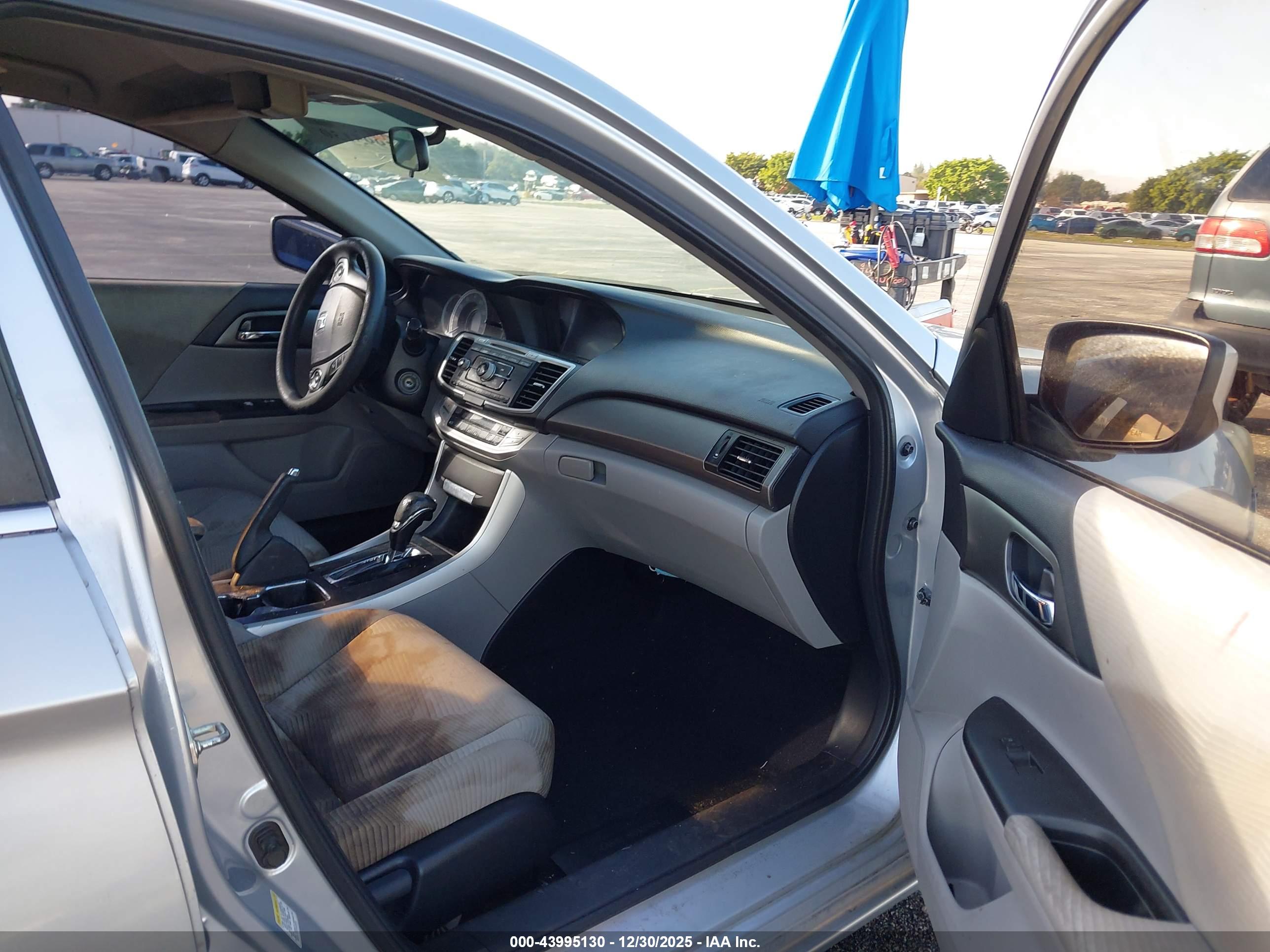 HONDA ACCORD image 5