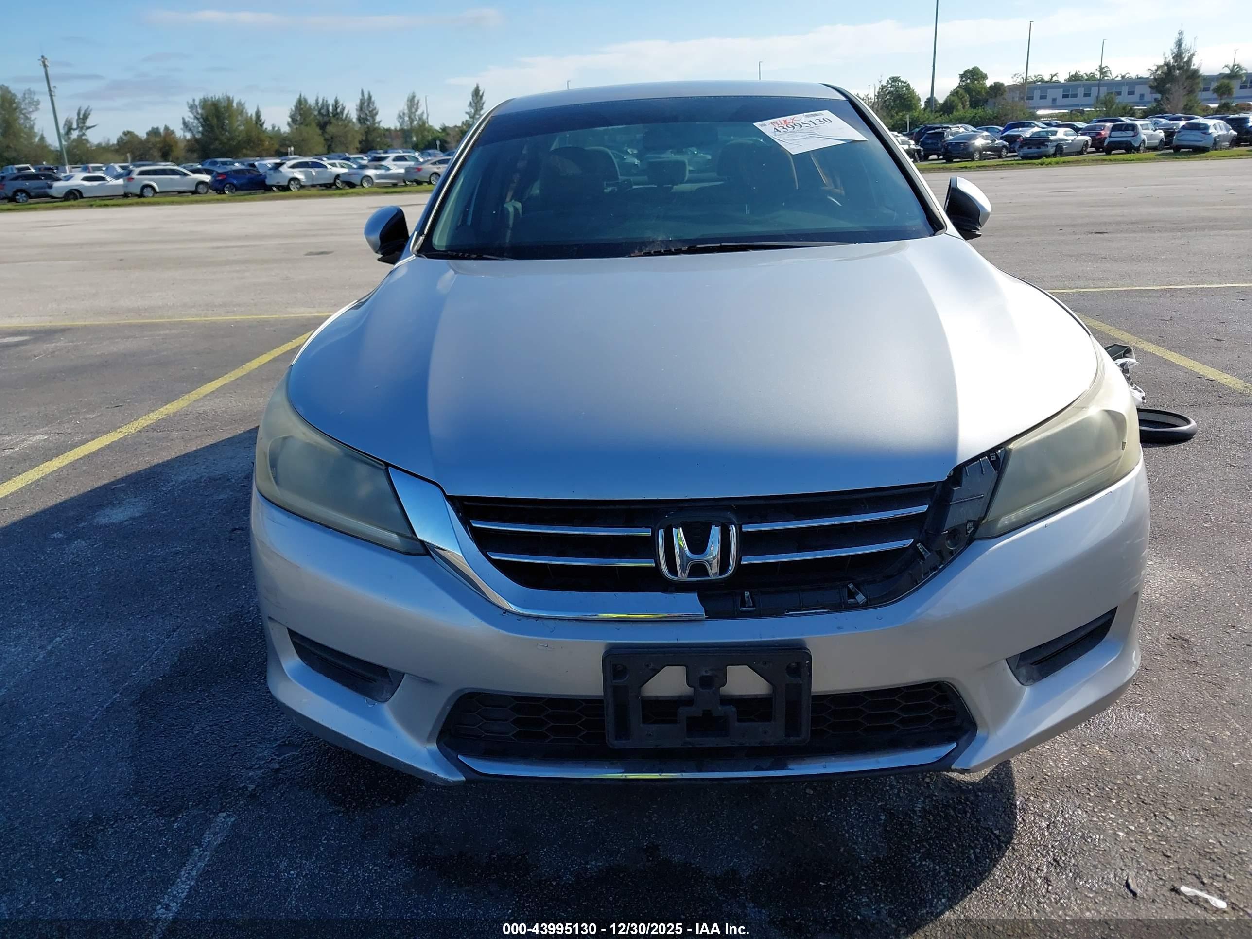 HONDA ACCORD image 6