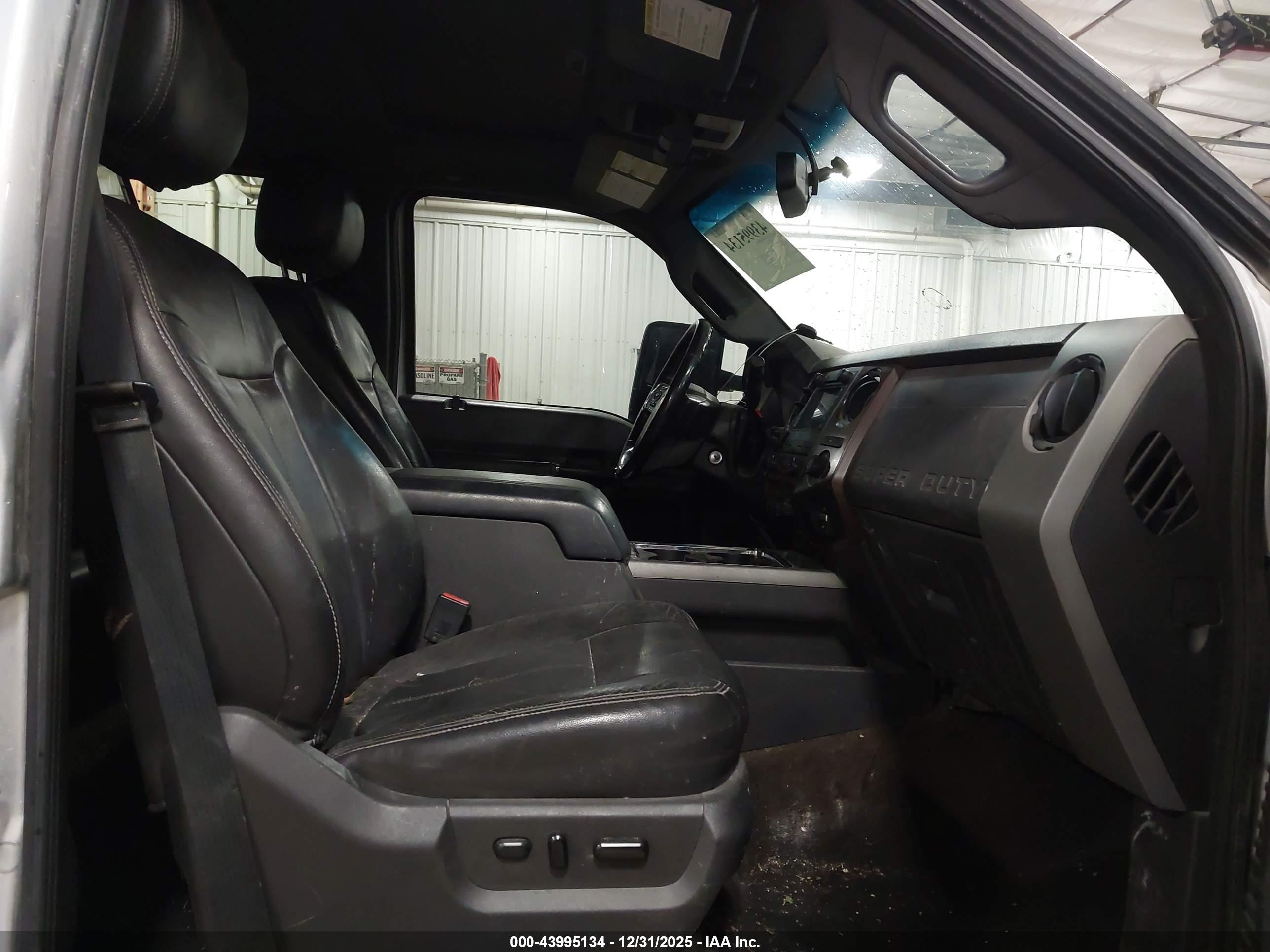FORD F-350 image 8