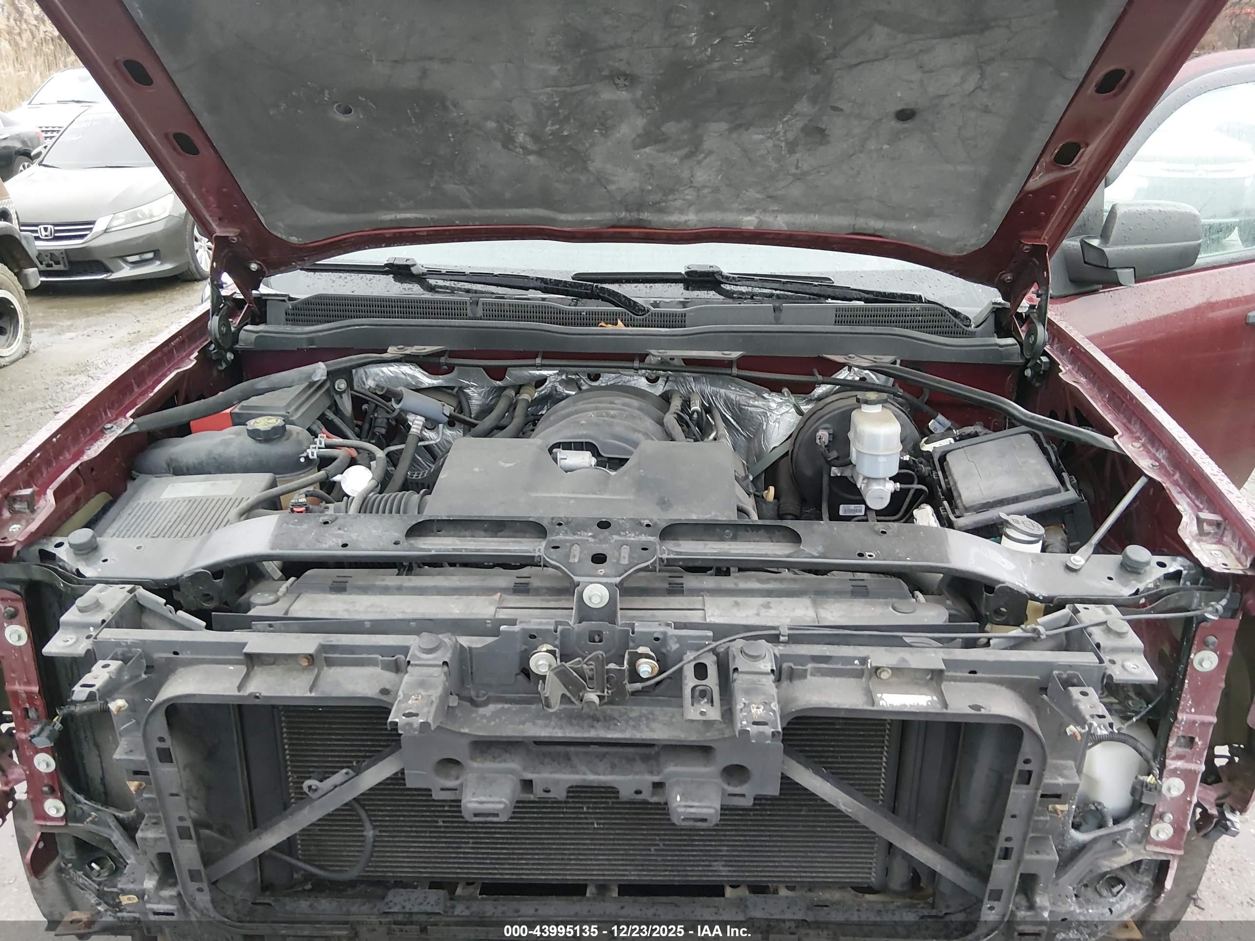 CHEVROLET SILVERADO image 10