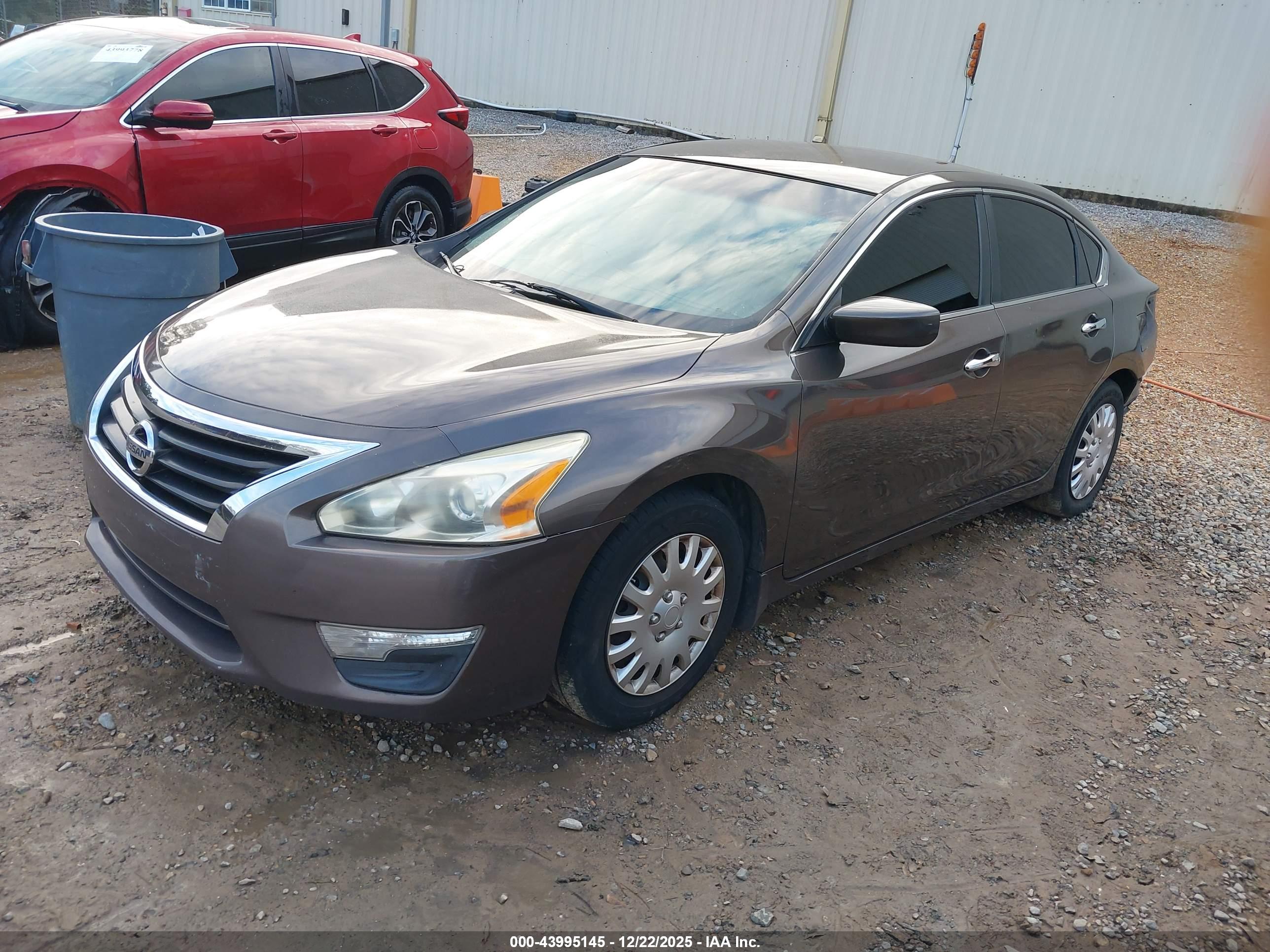 NISSAN ALTIMA image 2