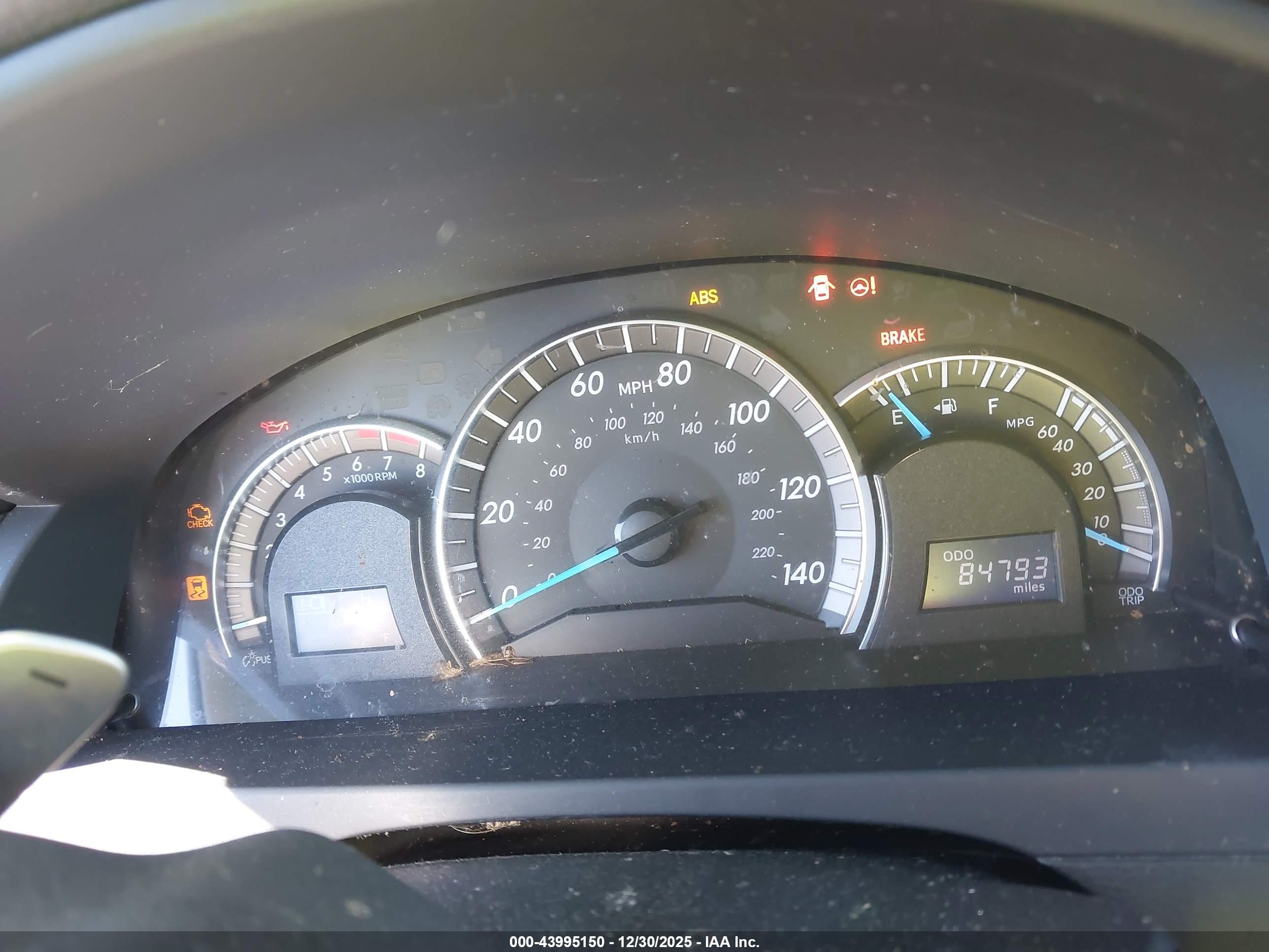 TOYOTA CAMRY image 7
