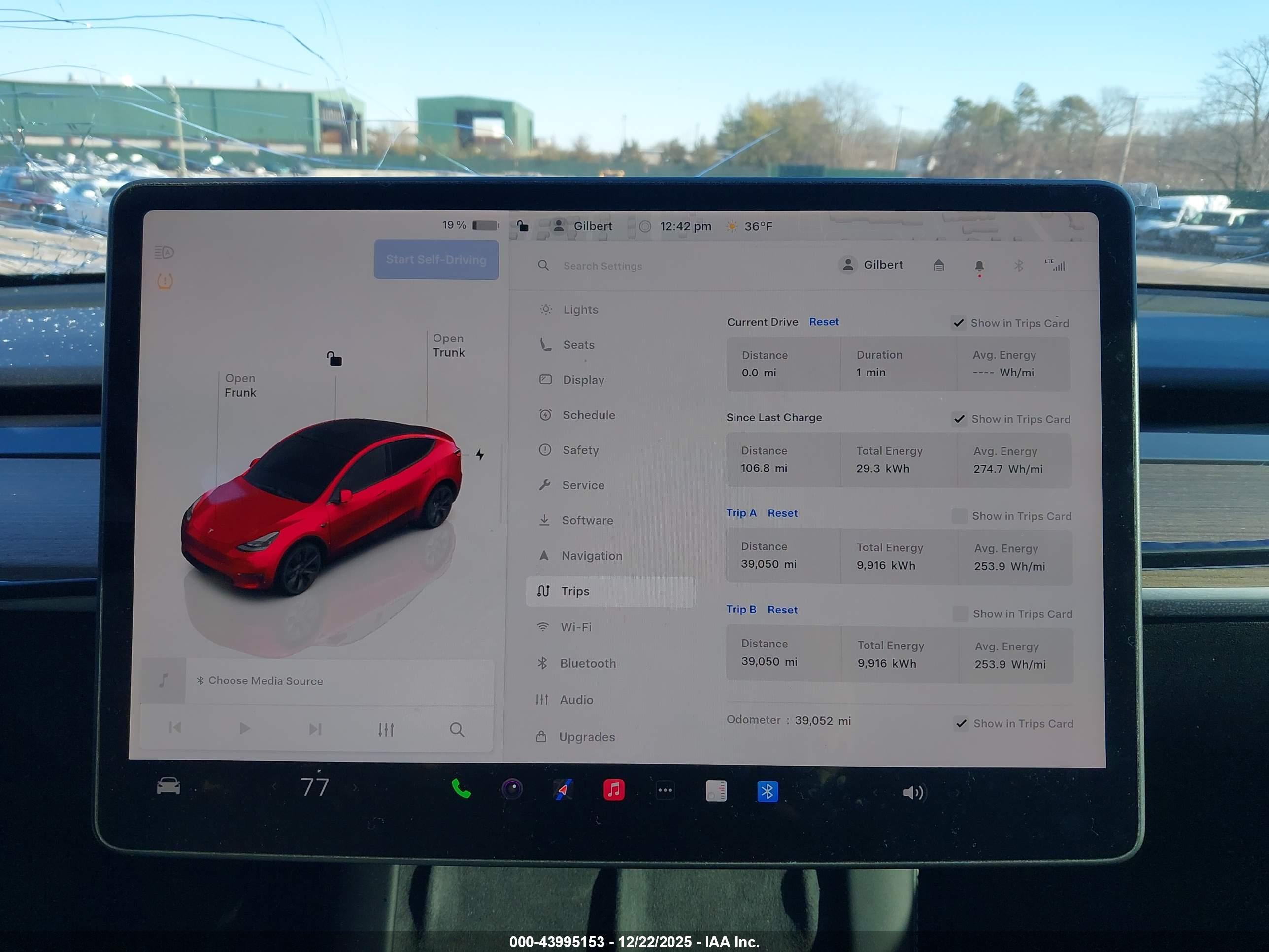 TESLA MODEL image 7