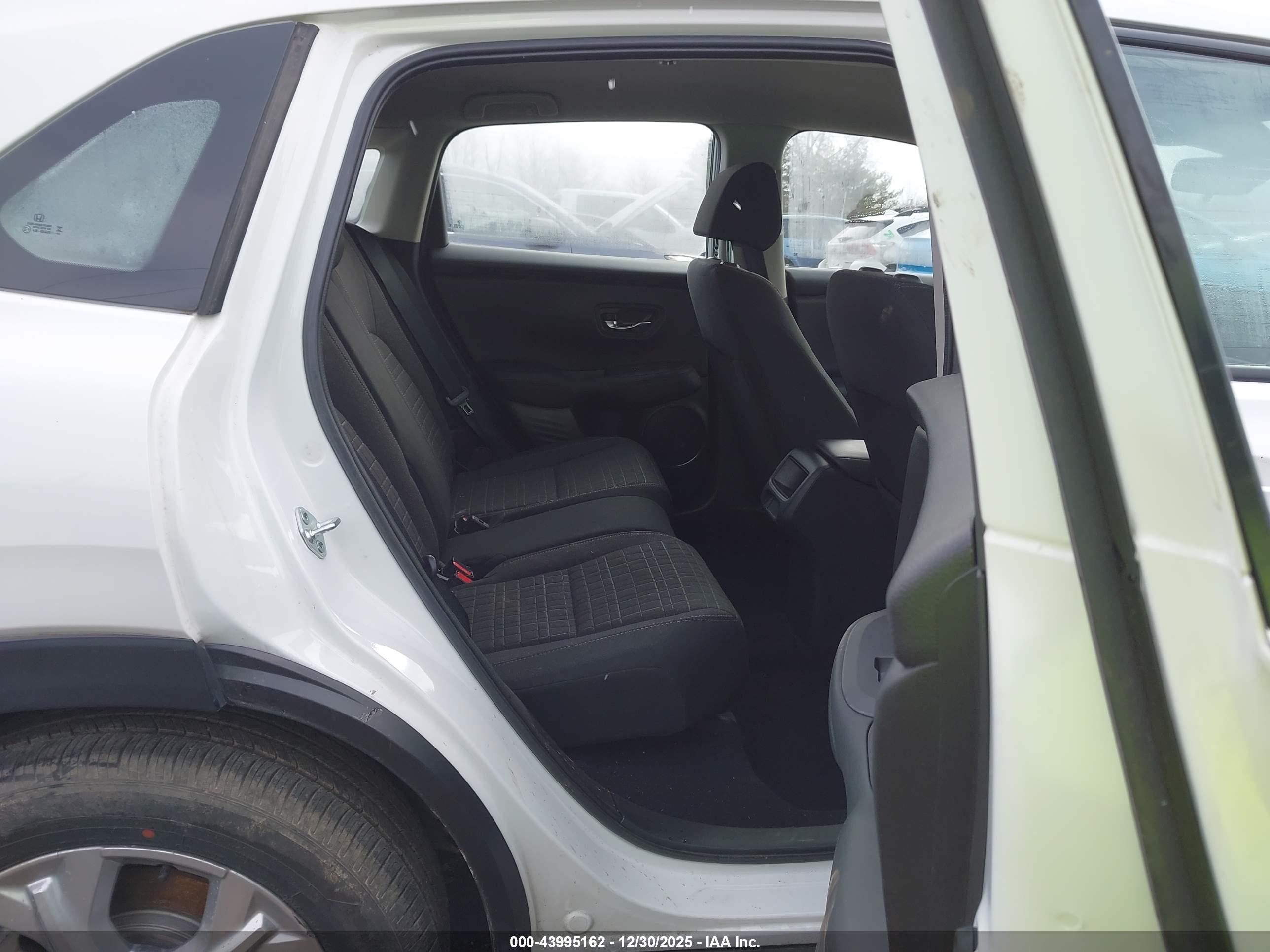 HONDA HR-V image 8