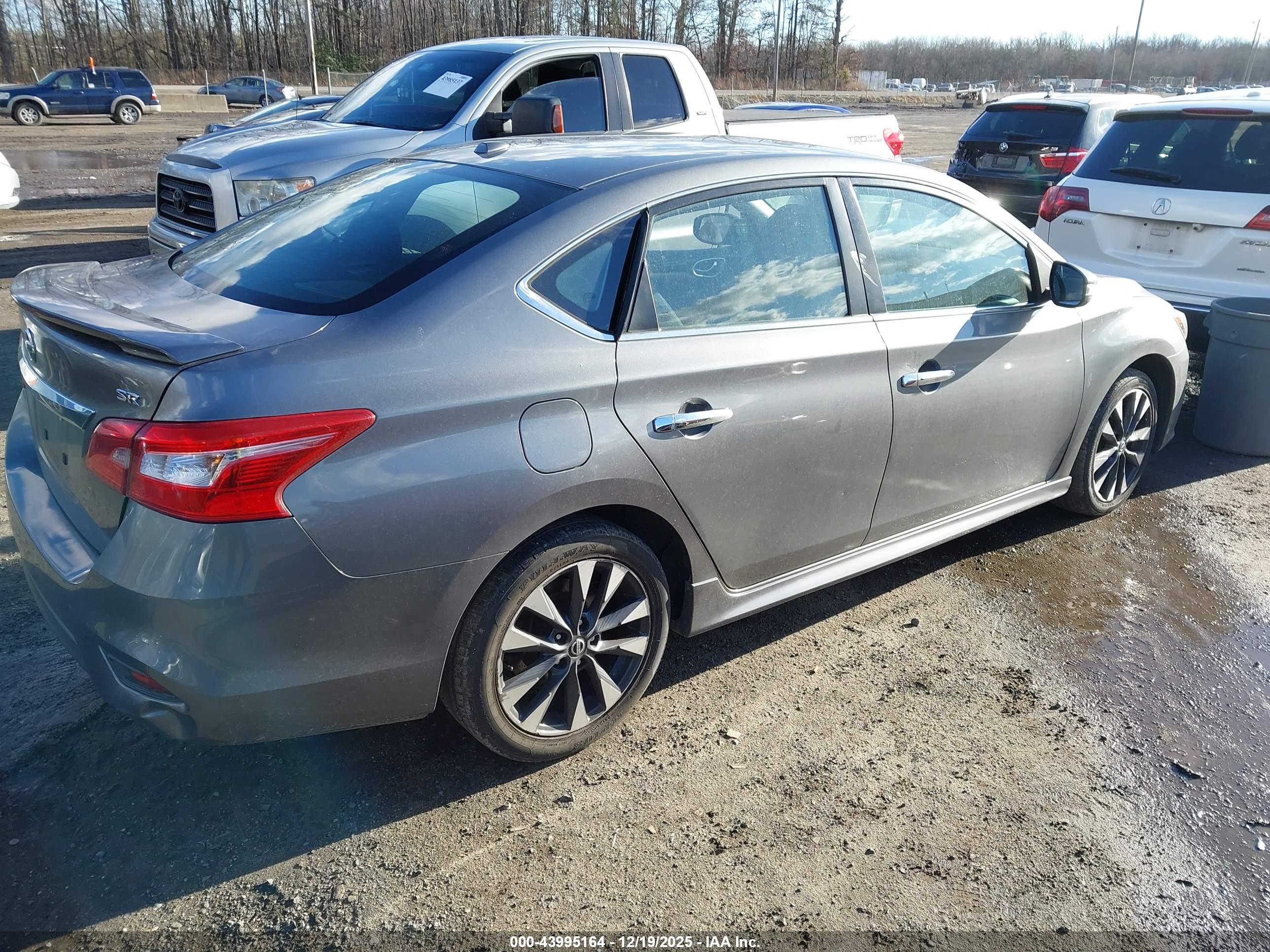 NISSAN SENTRA image 4