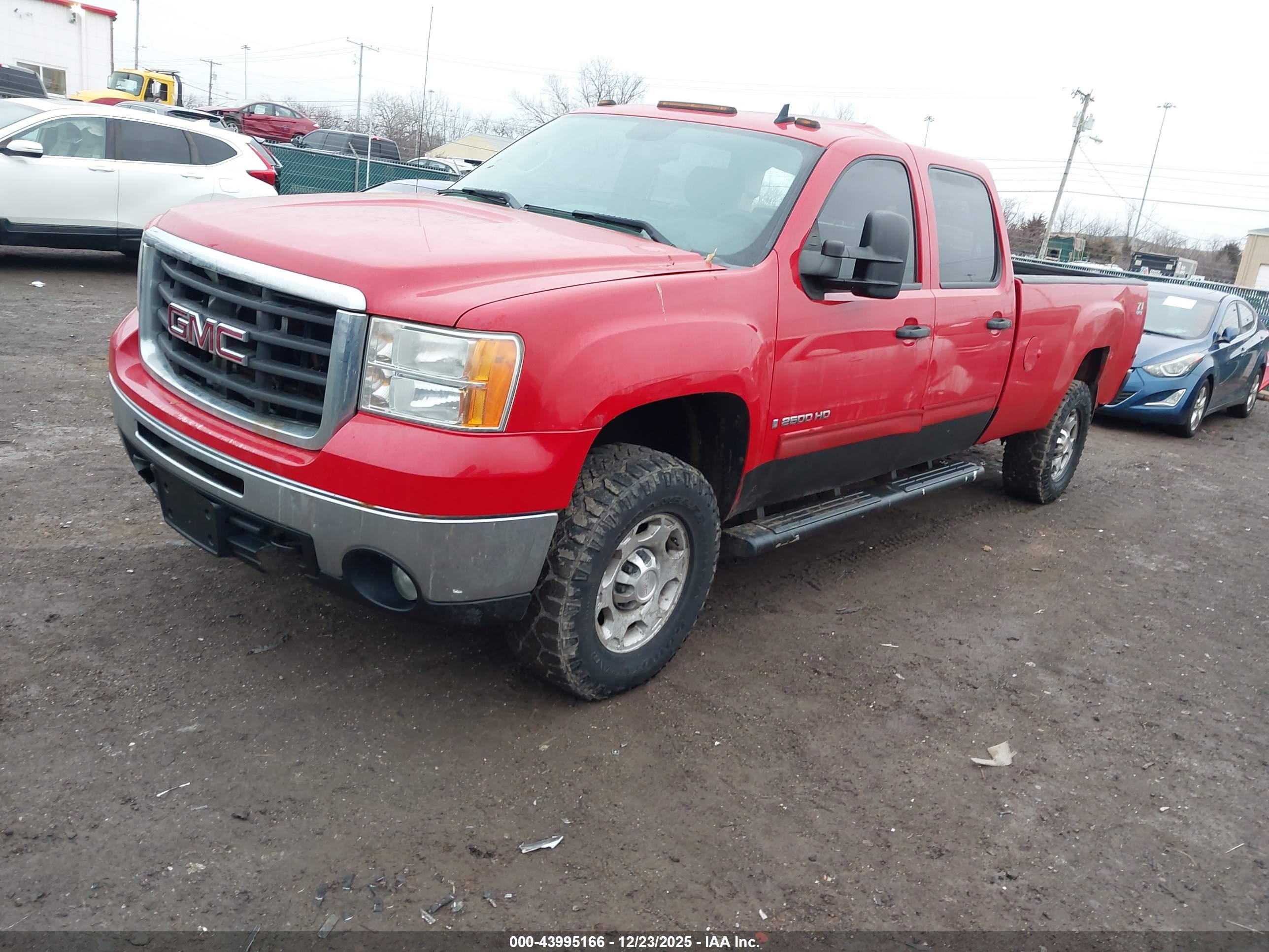 GMC SIERRA image 2