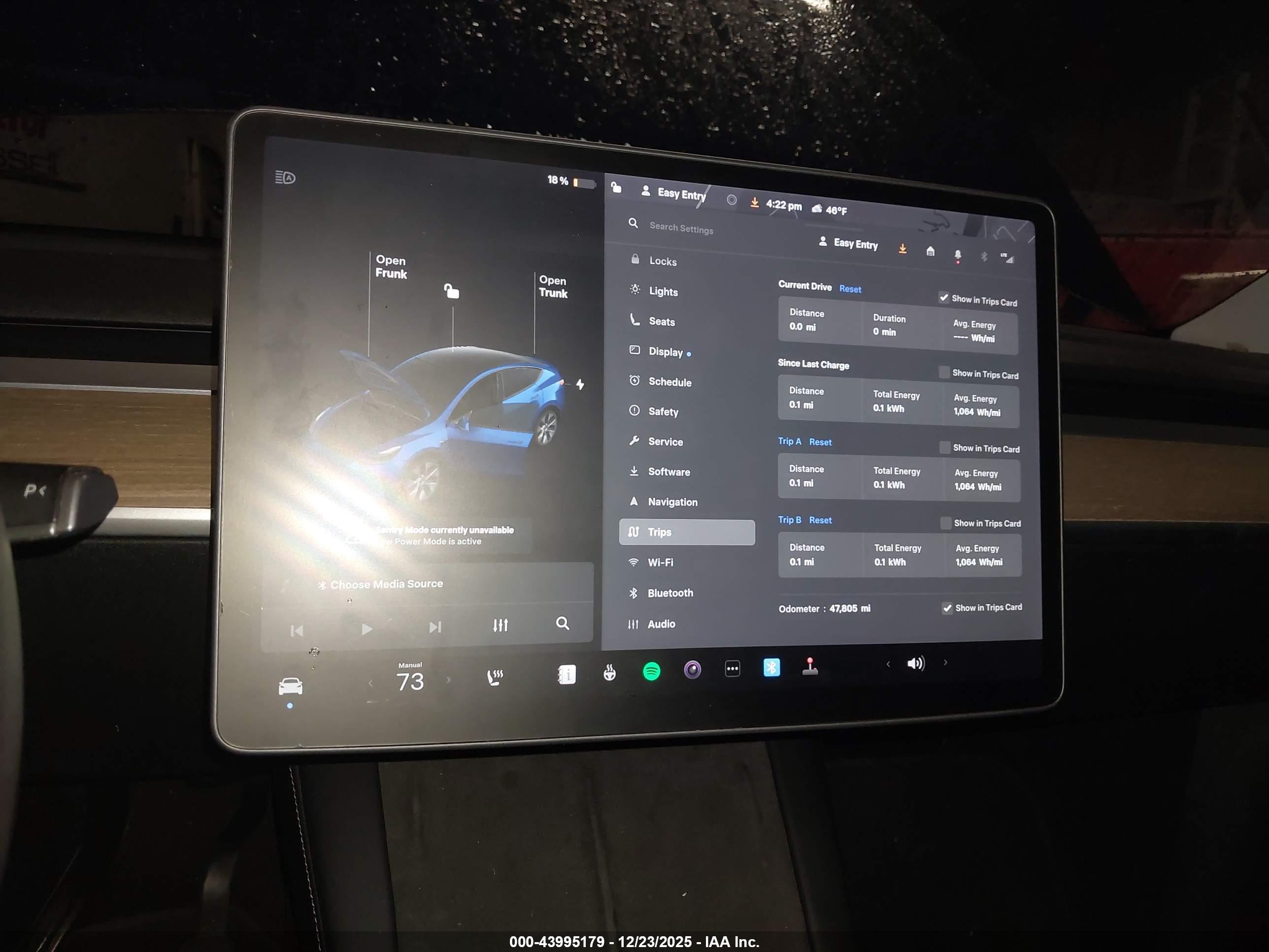 TESLA MODEL image 7