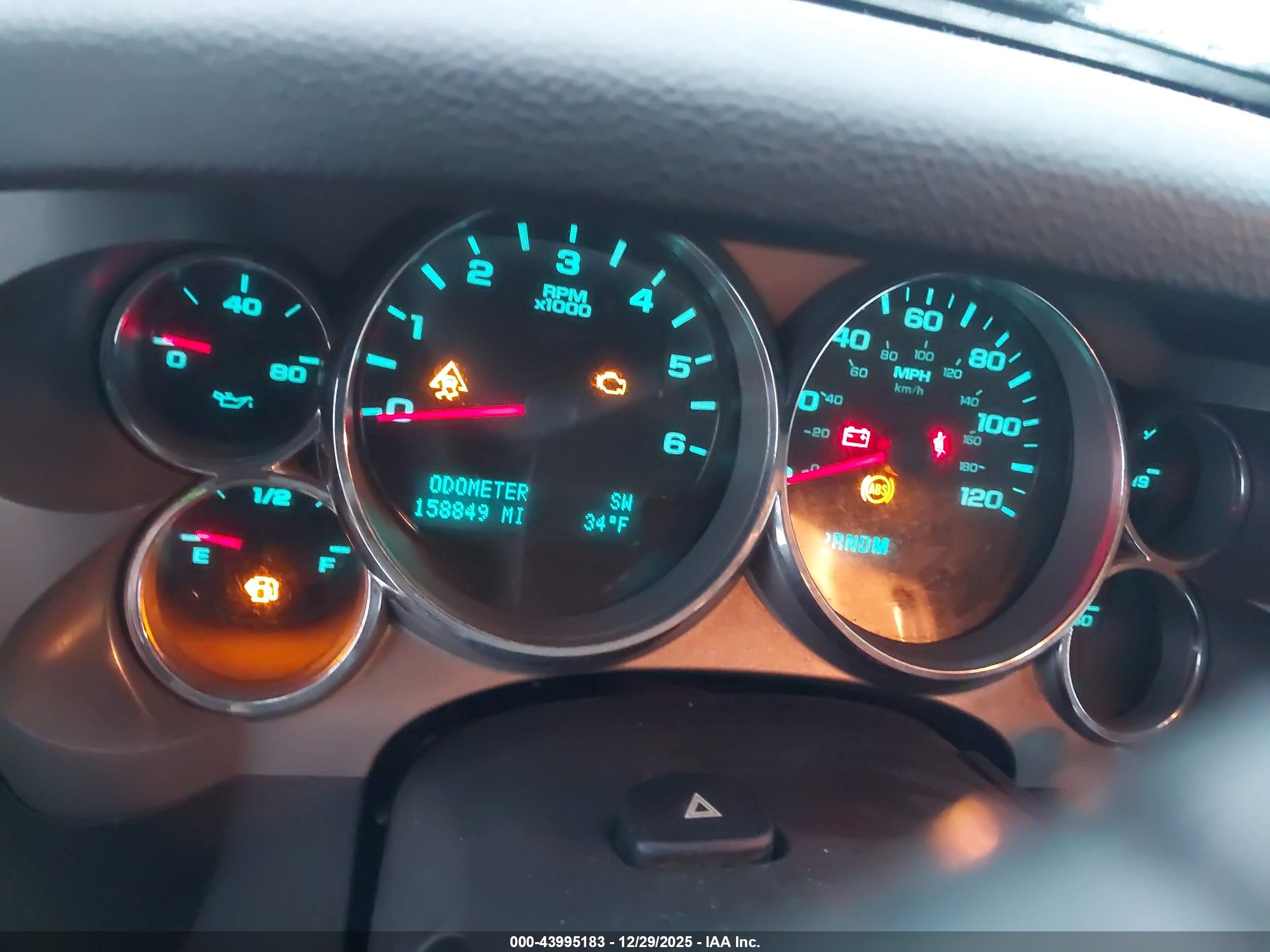 CHEVROLET SILVERADO image 7