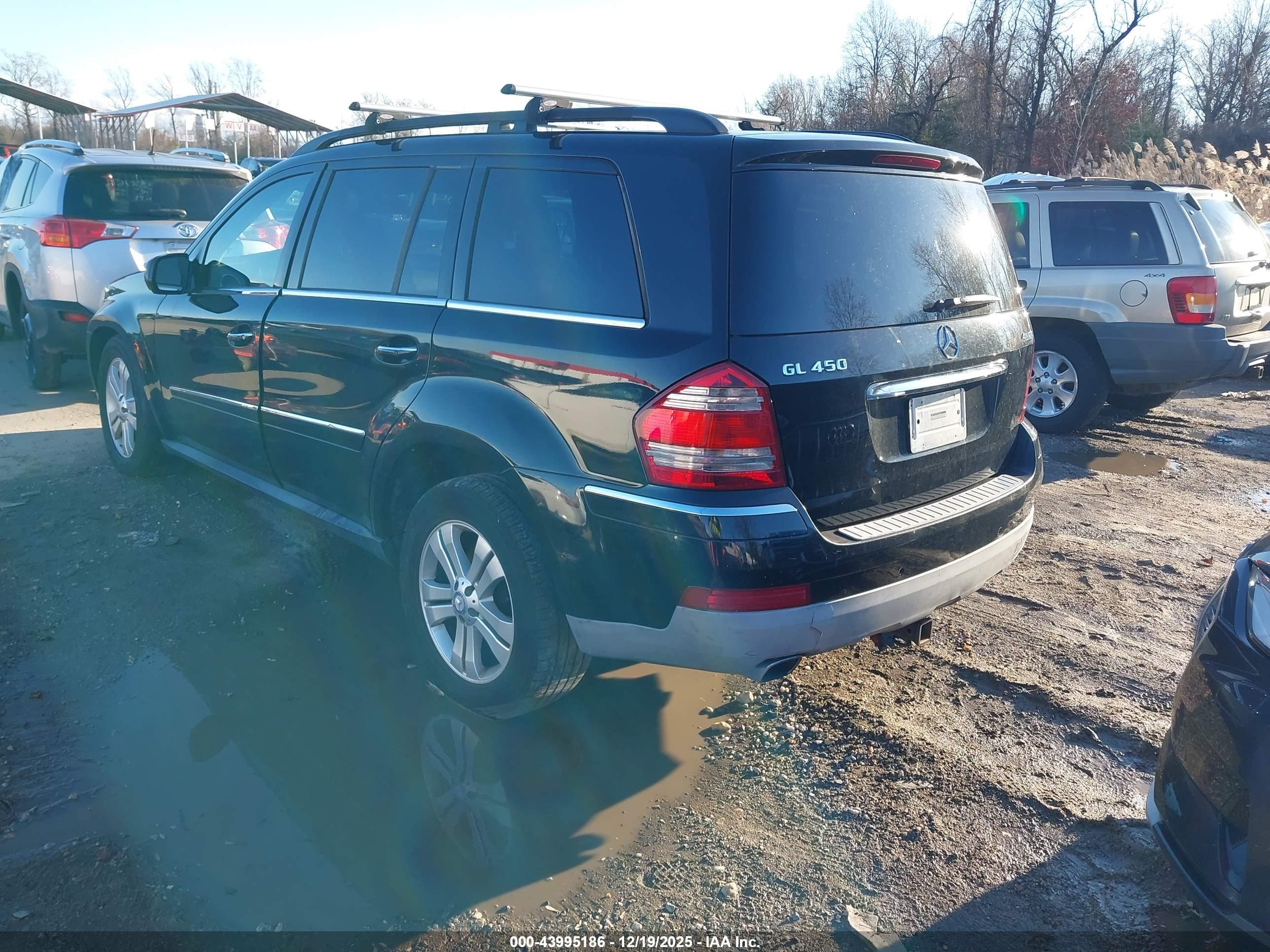 MERCEDES-BENZ GL image 3