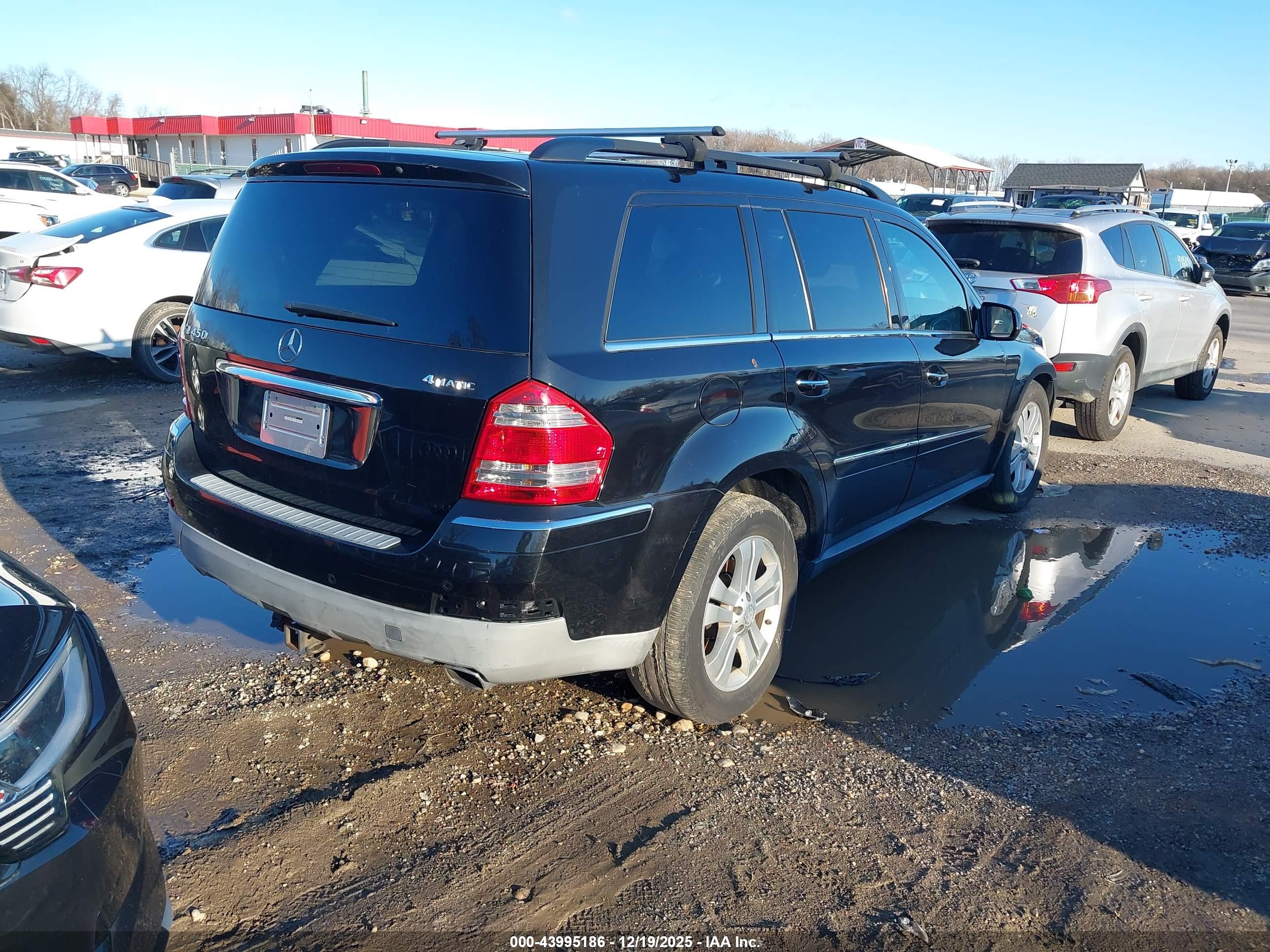 MERCEDES-BENZ GL image 4