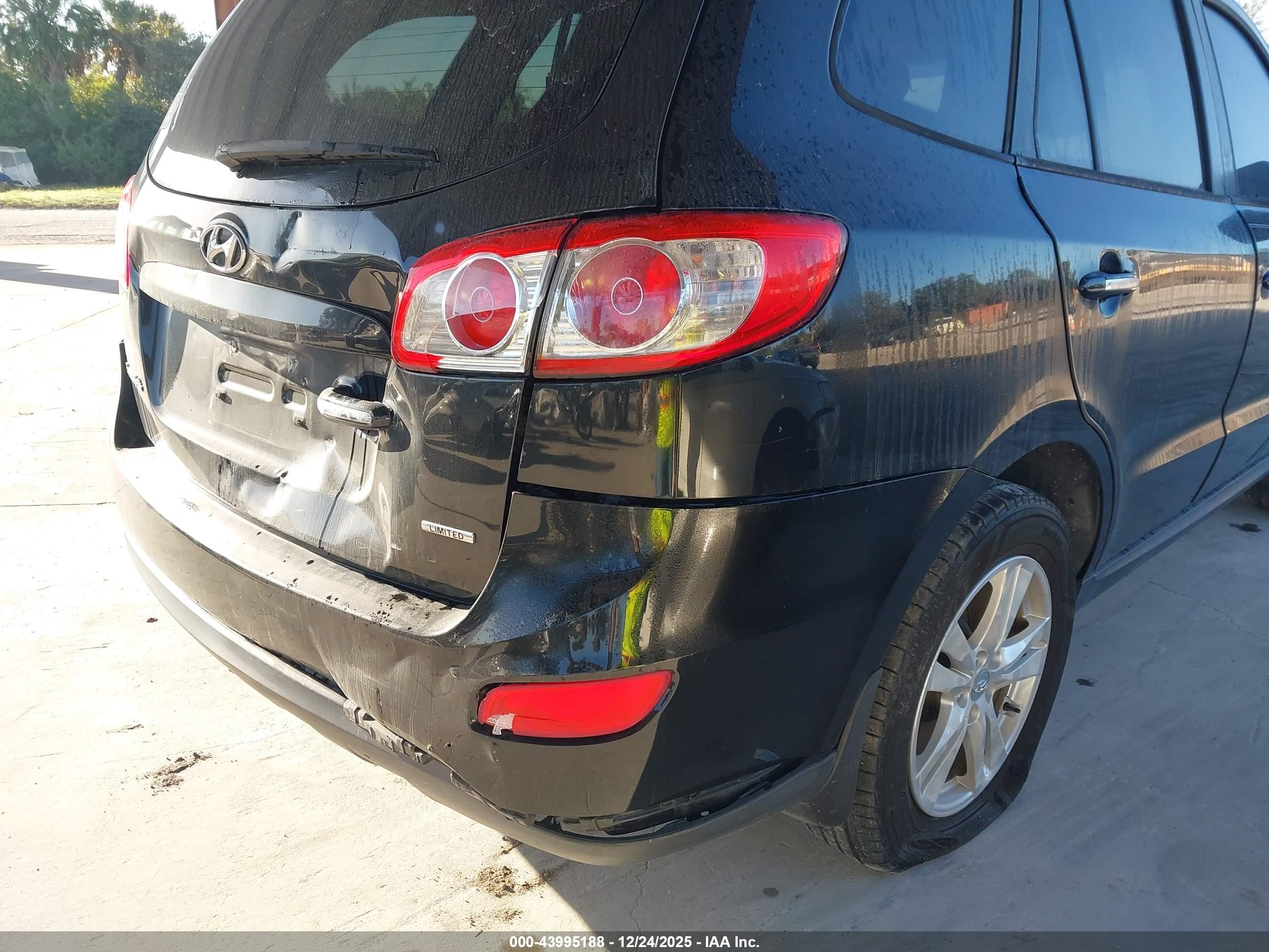 HYUNDAI SANTA image 6