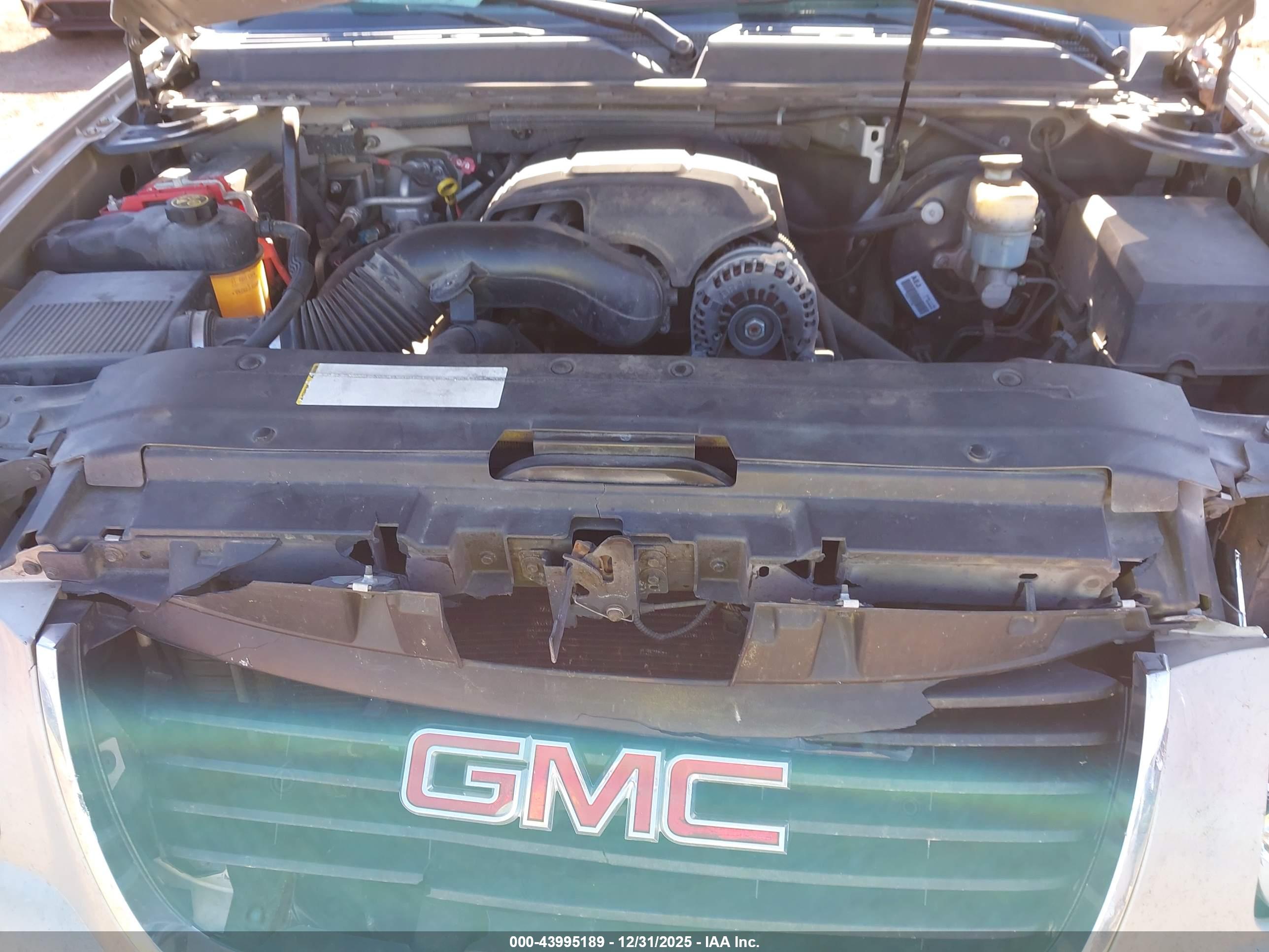 GMC YUKON image 10
