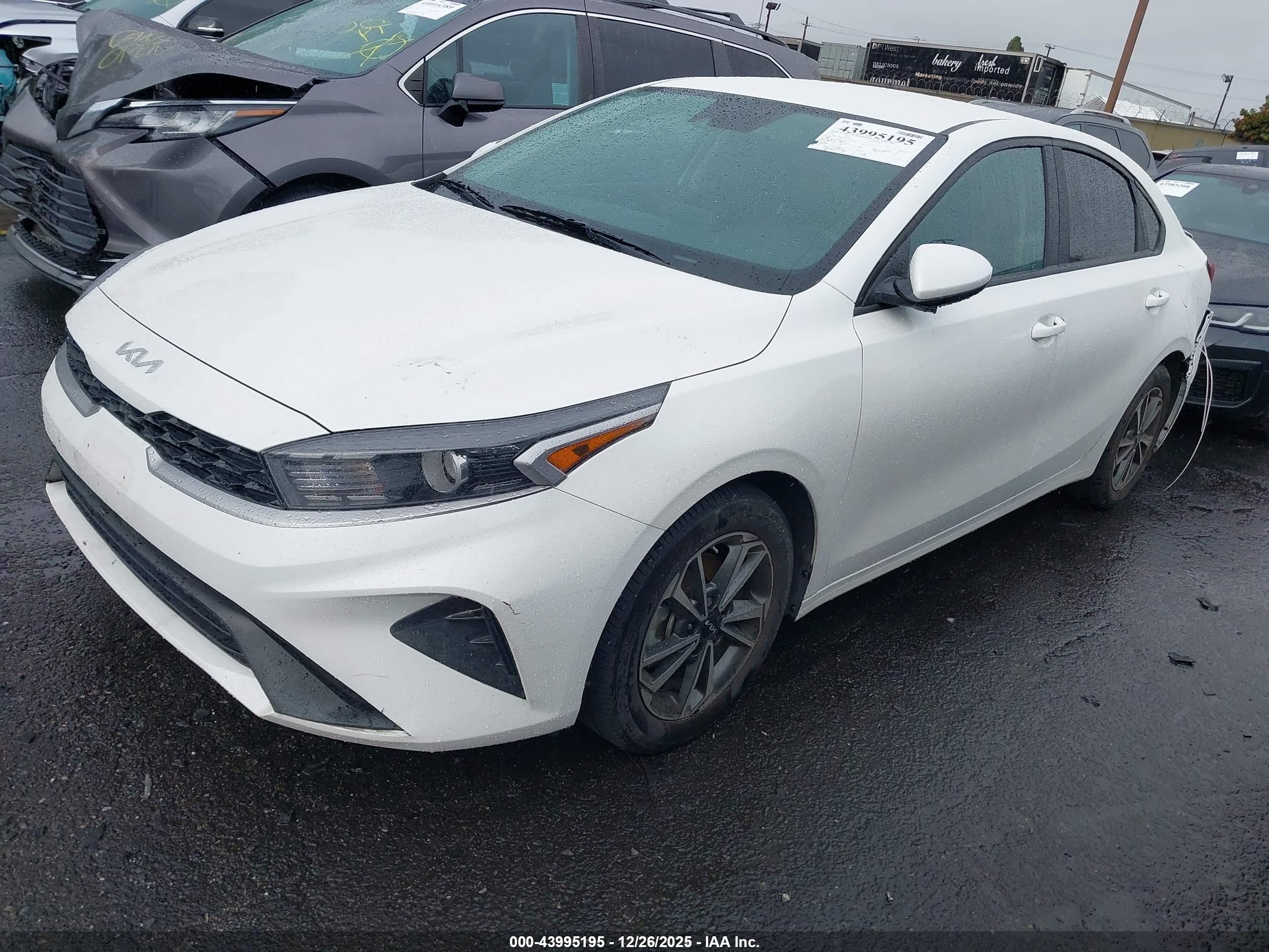 KIA FORTE image 2