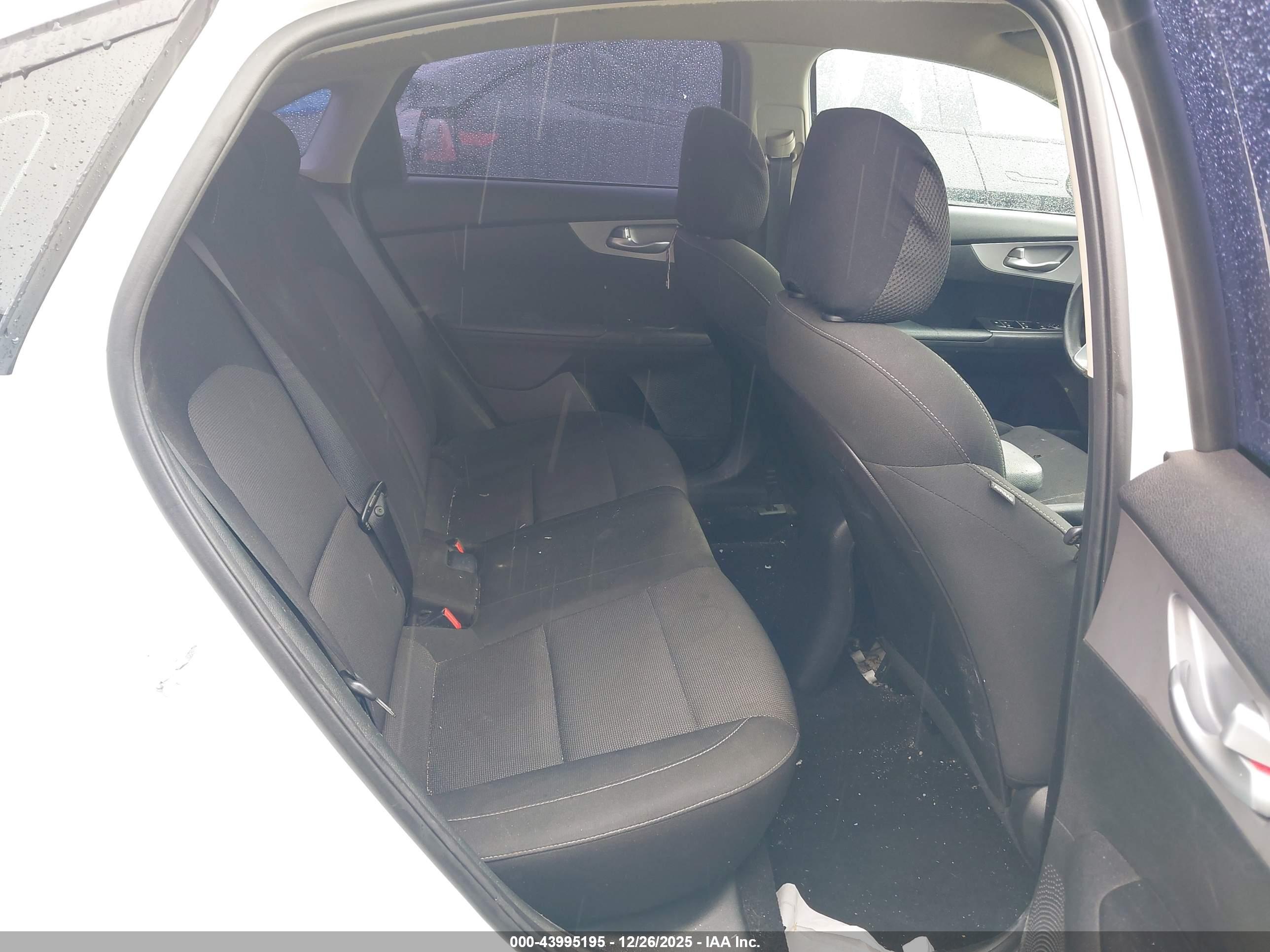 KIA FORTE image 8