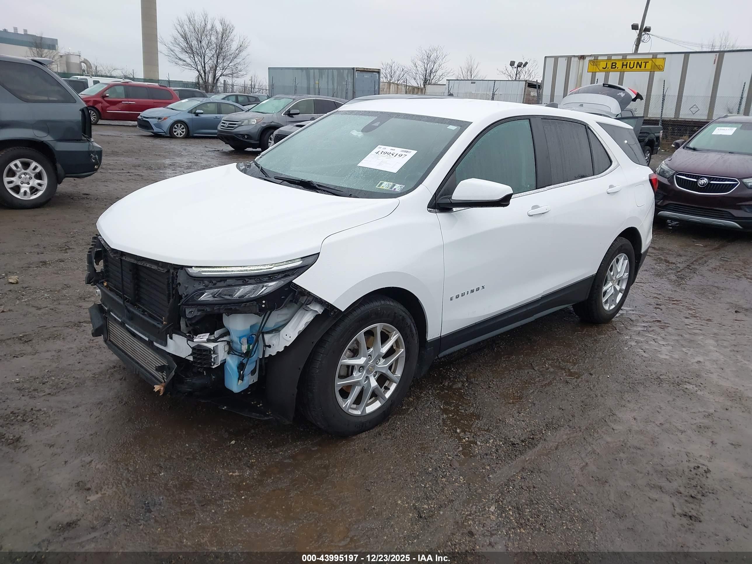 CHEVROLET EQUINOX image 2