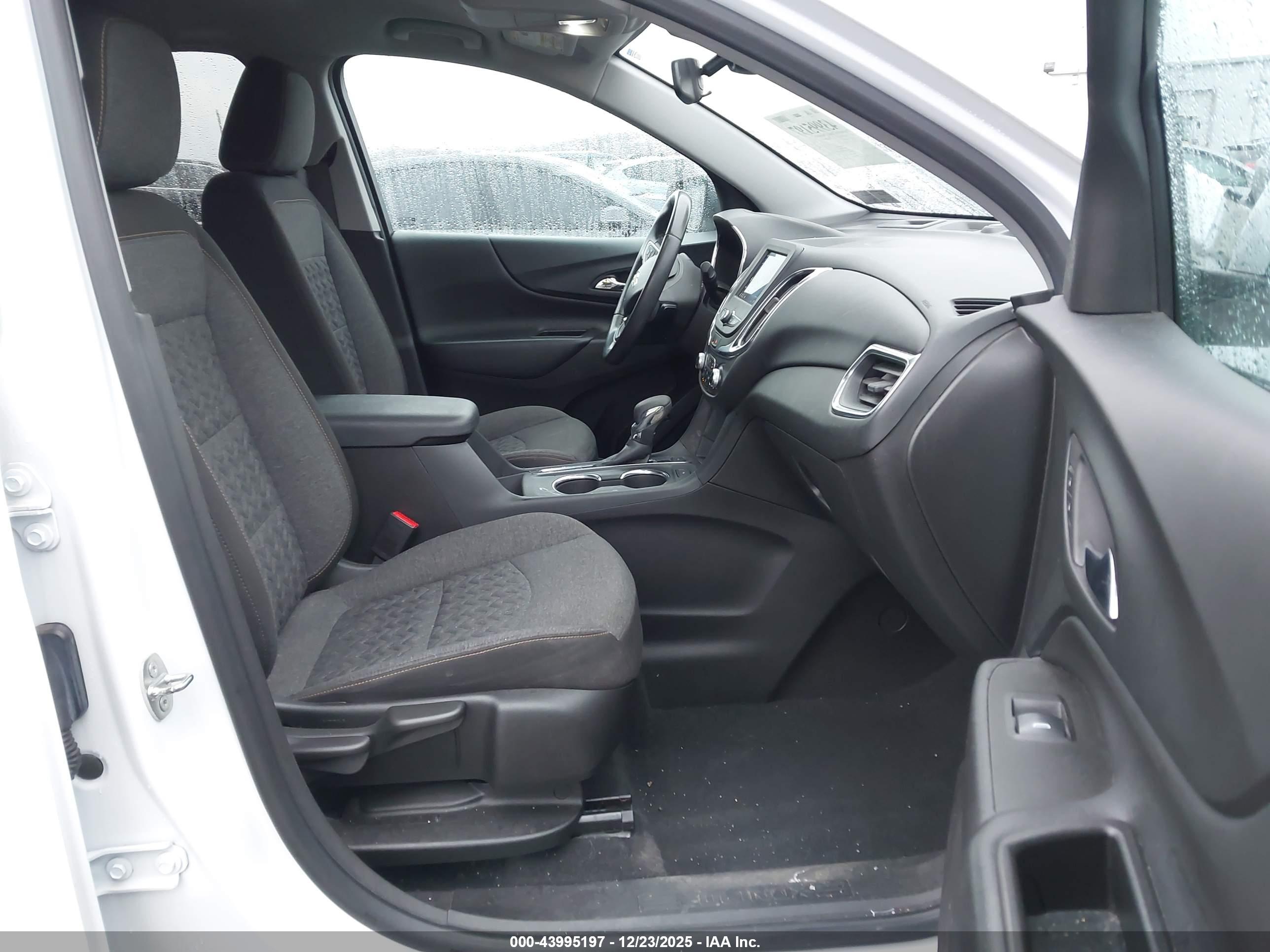CHEVROLET EQUINOX image 5