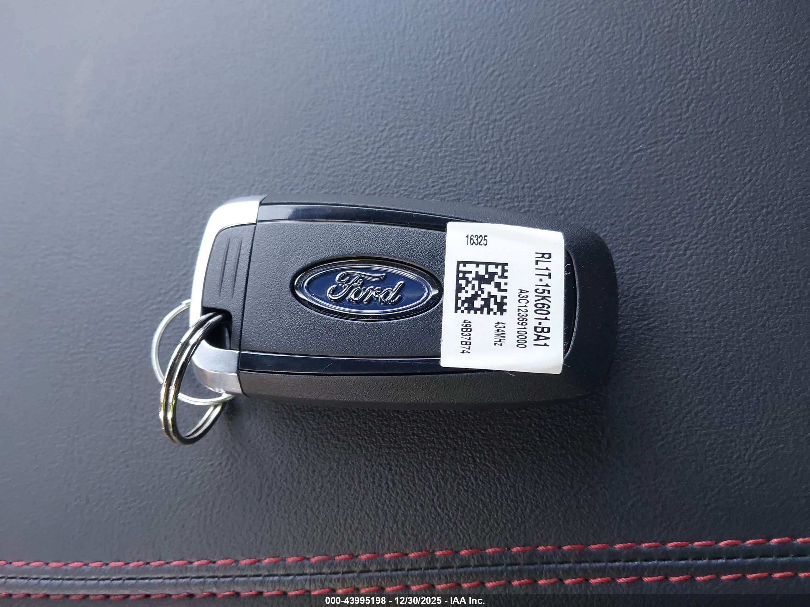 FORD EXPLORER image 11