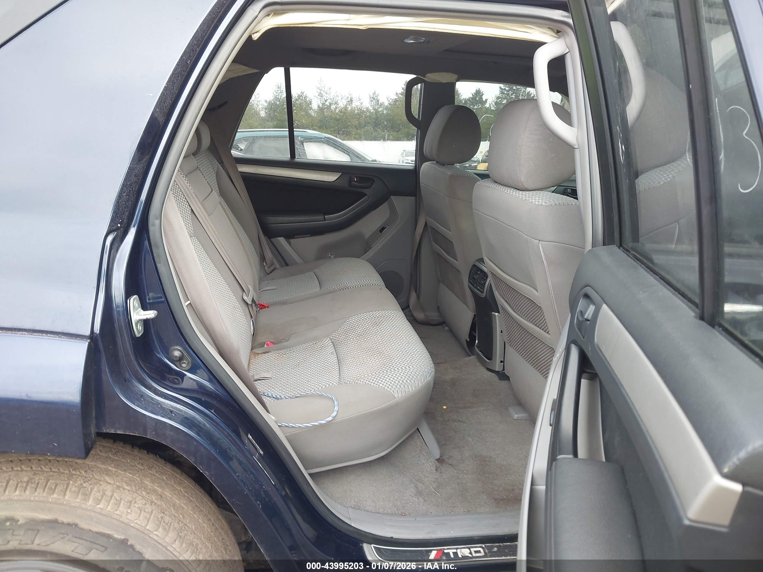 TOYOTA 4RUNNER image 8
