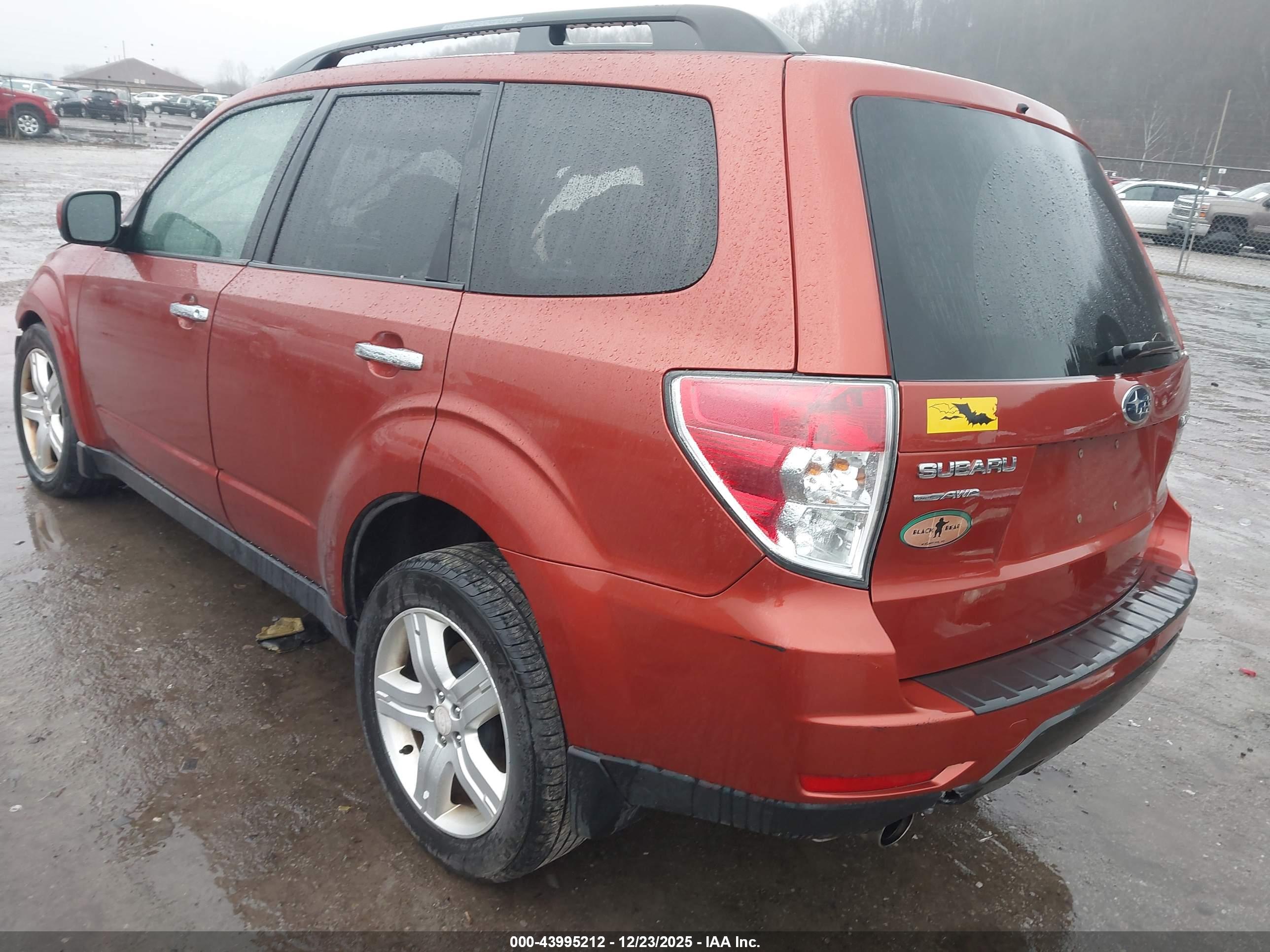 SUBARU FORESTER image 3