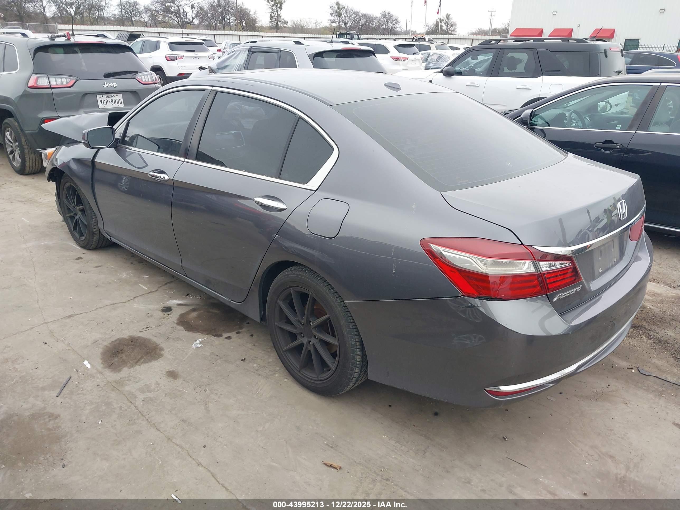 HONDA ACCORD image 3