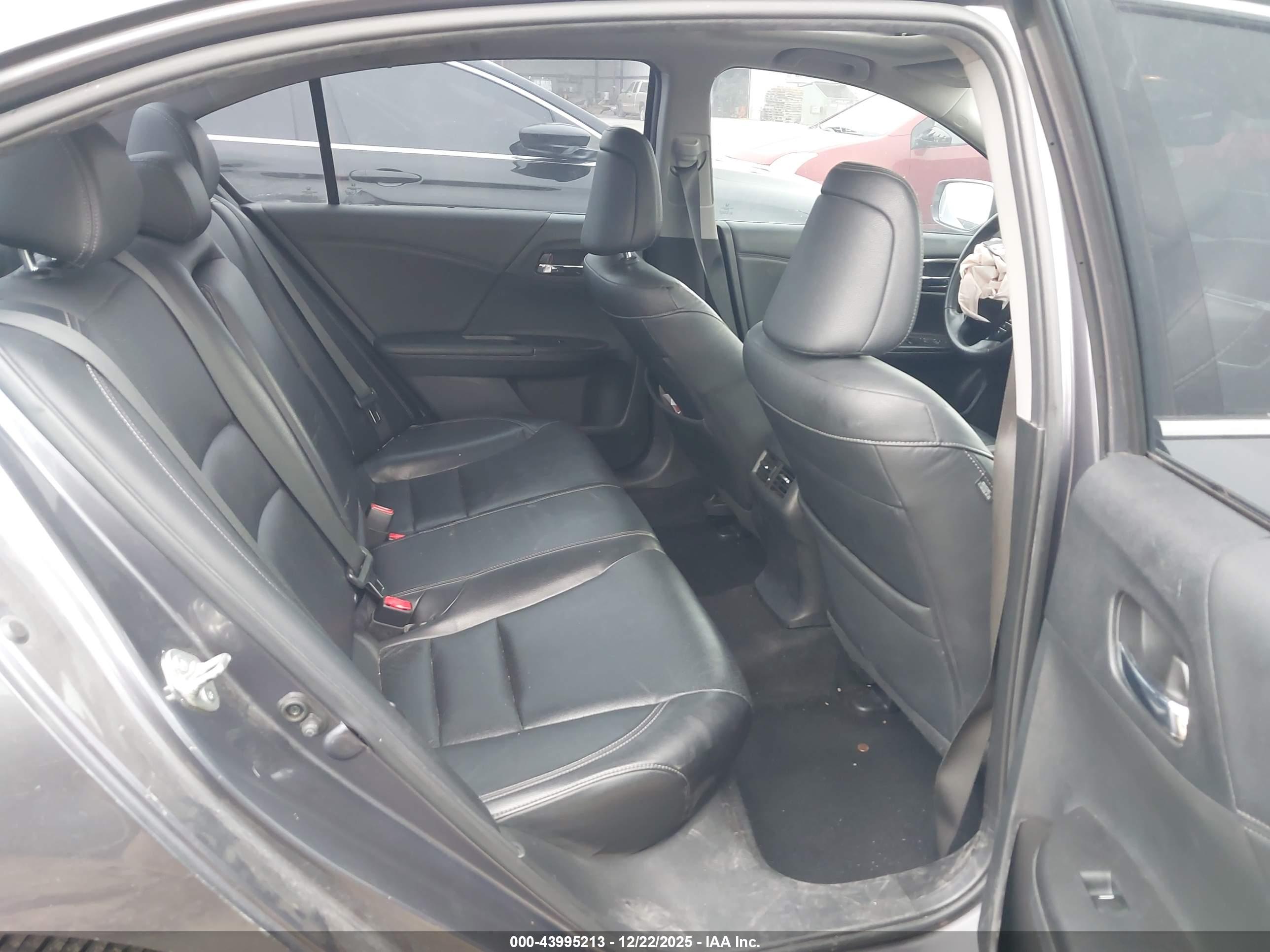 HONDA ACCORD image 8