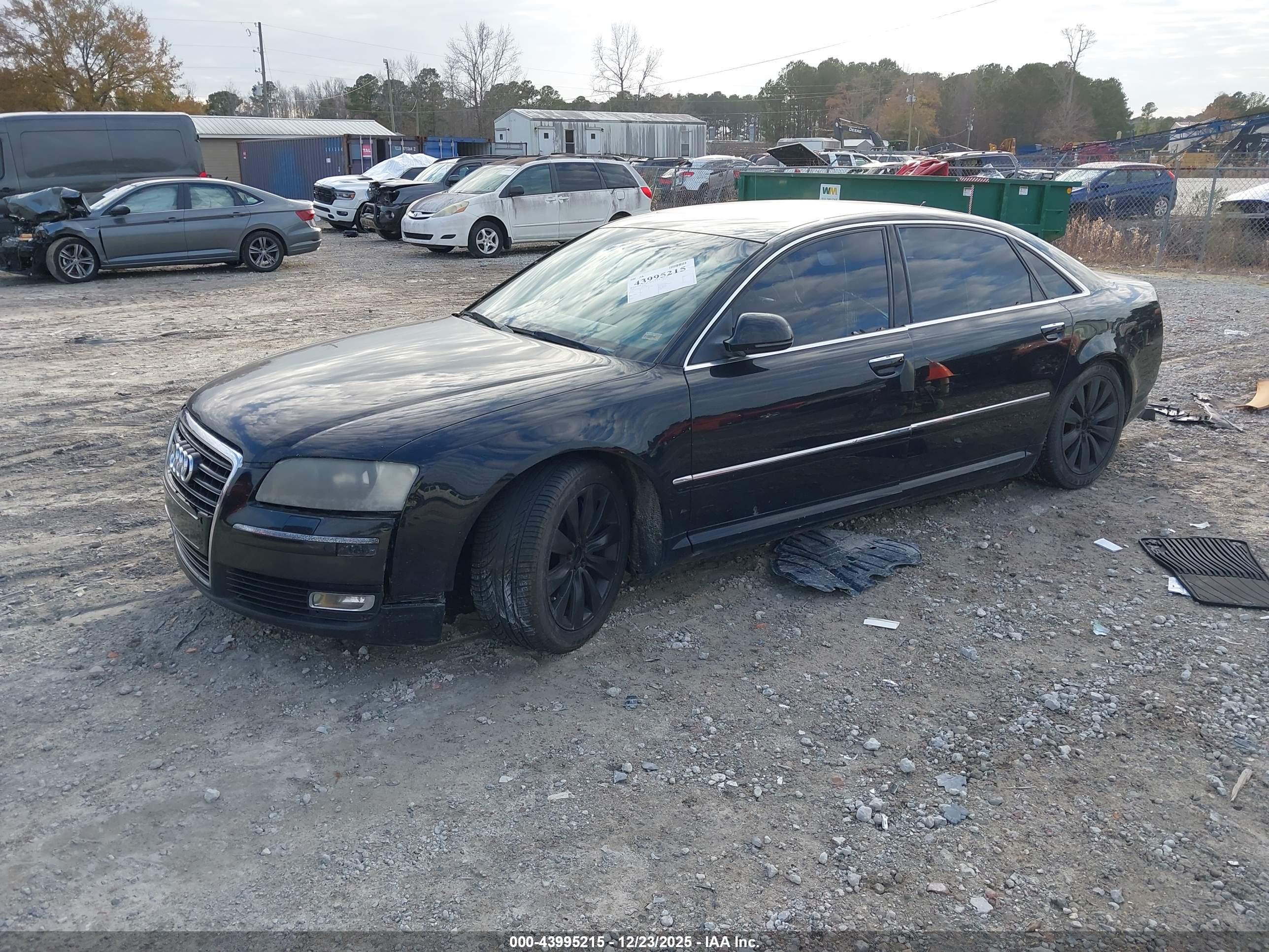 AUDI A8 image 2