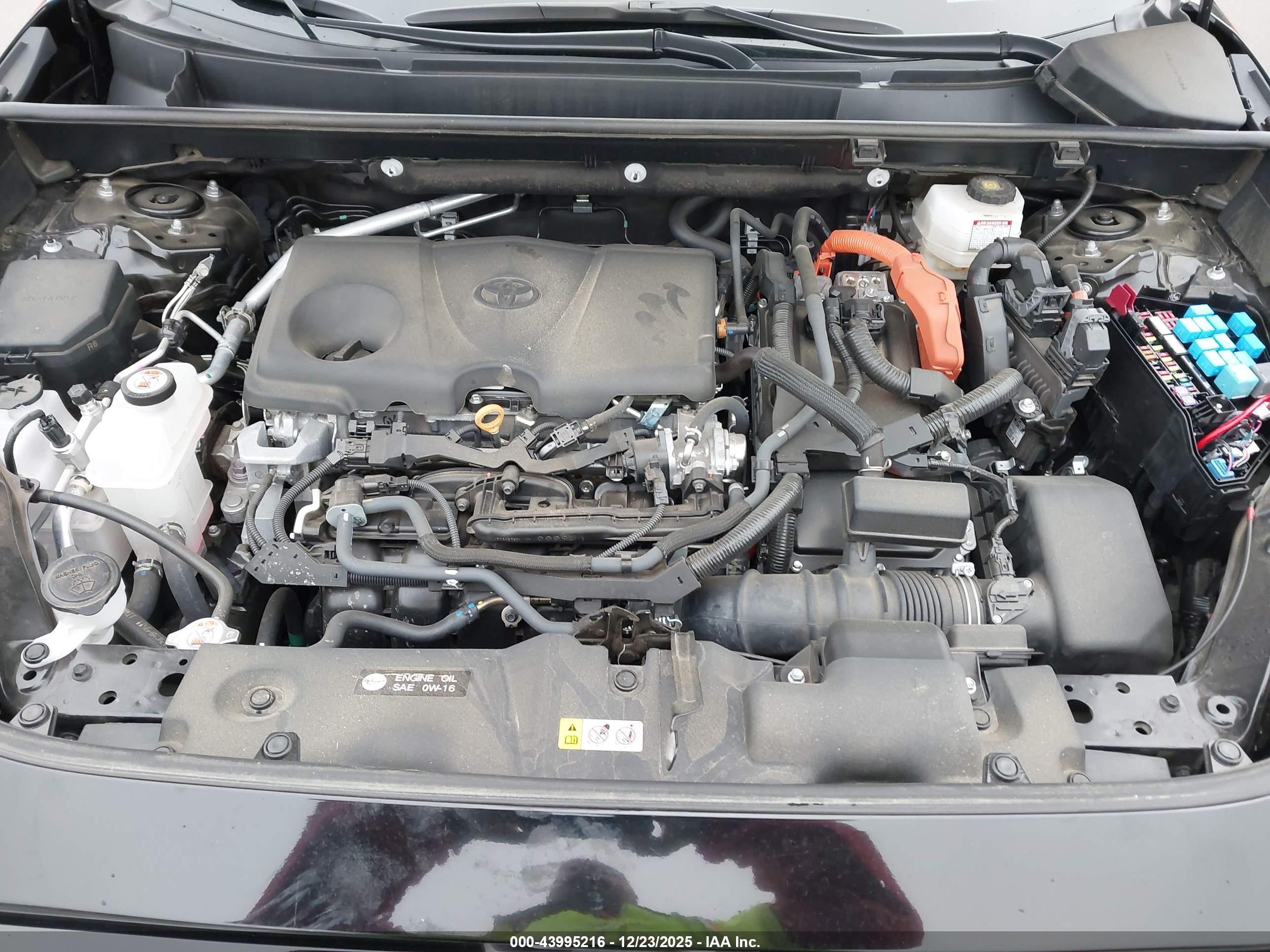 TOYOTA RAV4 image 10