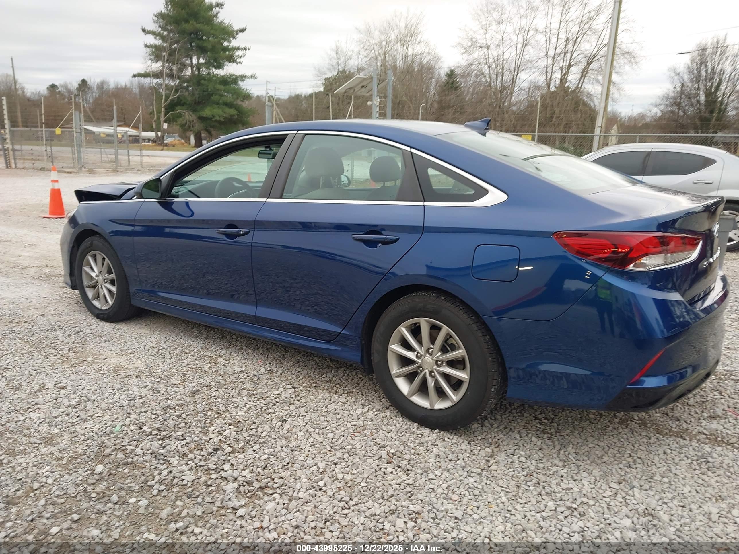 HYUNDAI SONATA image 3
