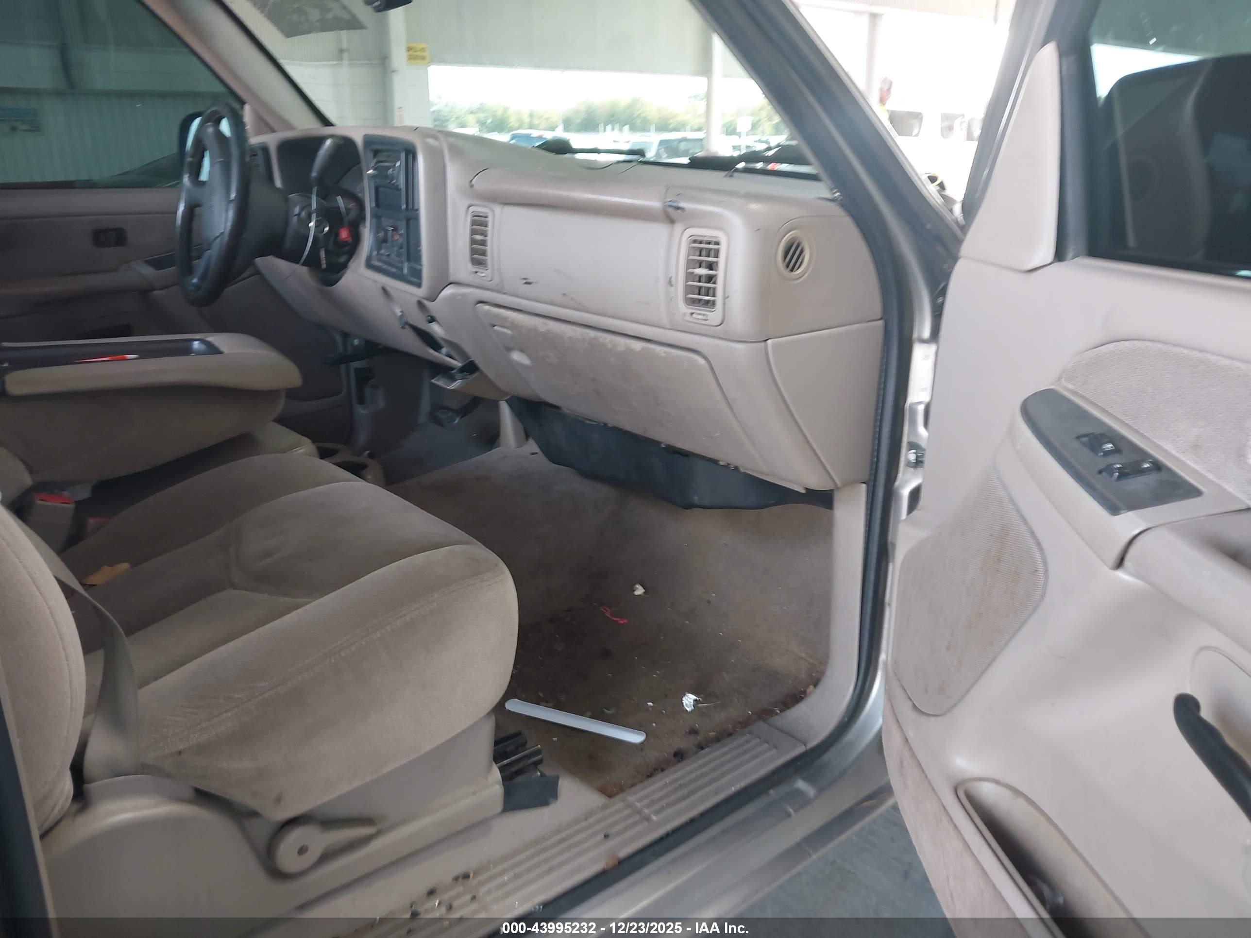 GMC SIERRA image 5