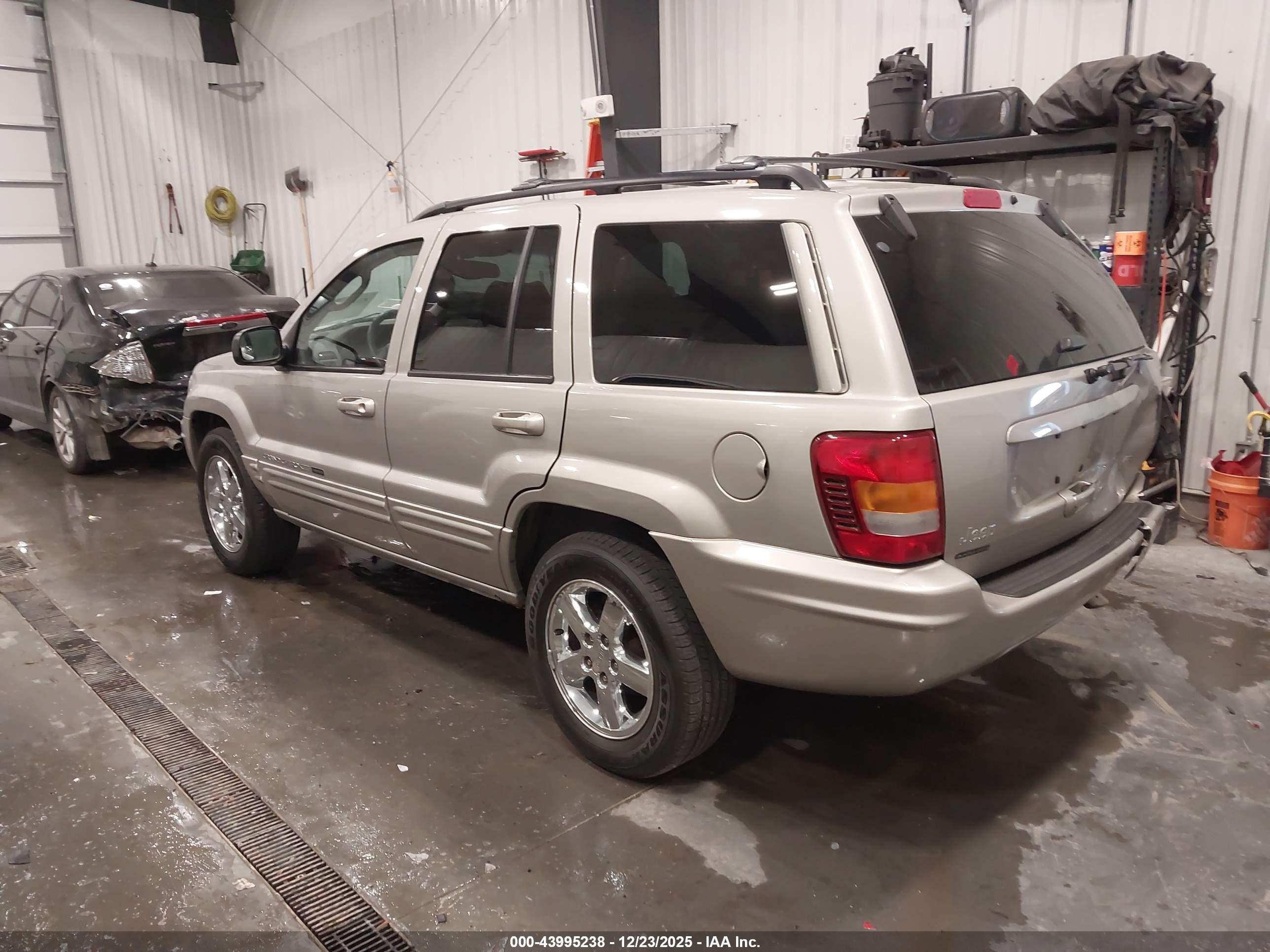 JEEP GRAND image 3