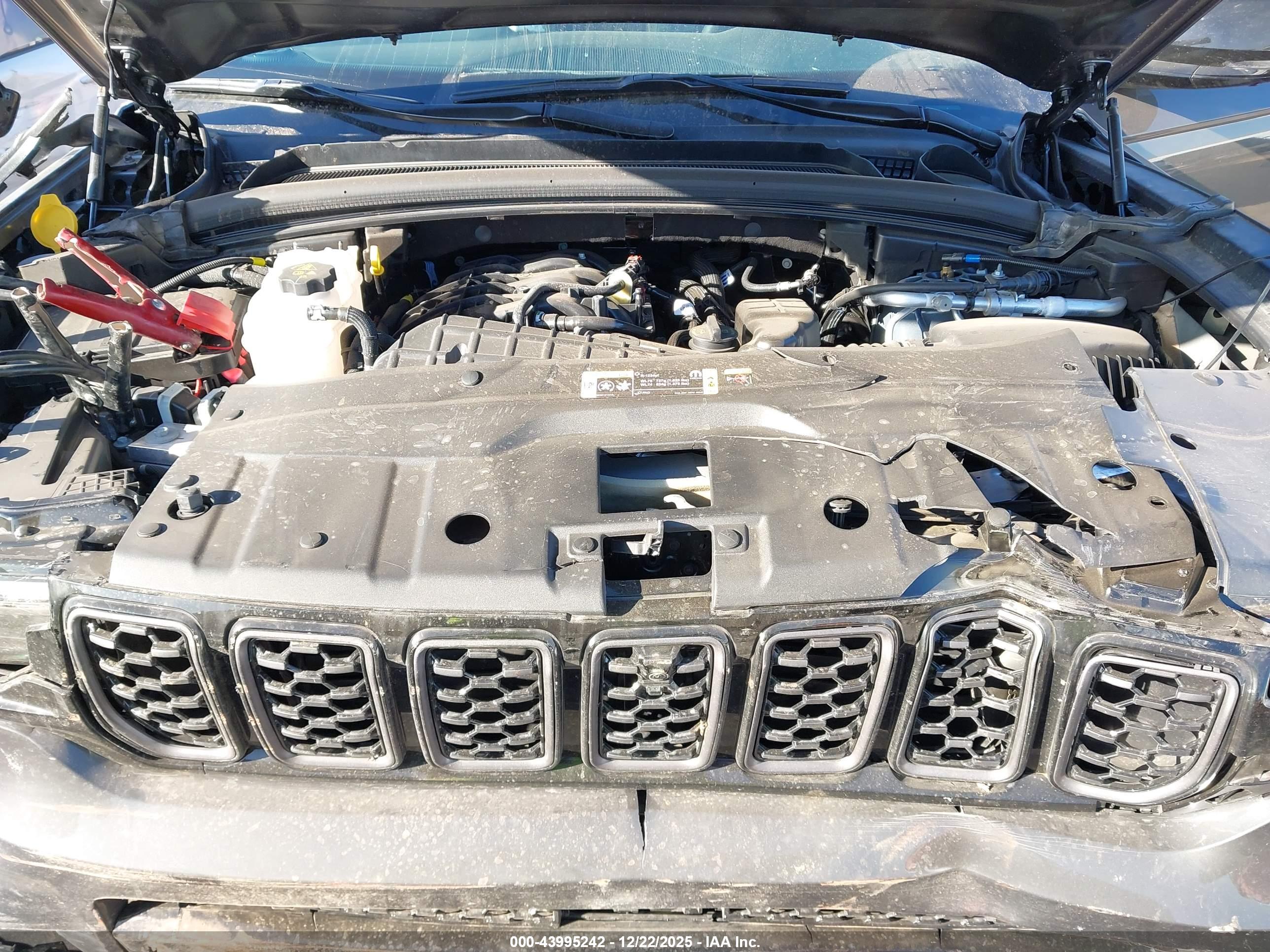 JEEP GRAND image 10
