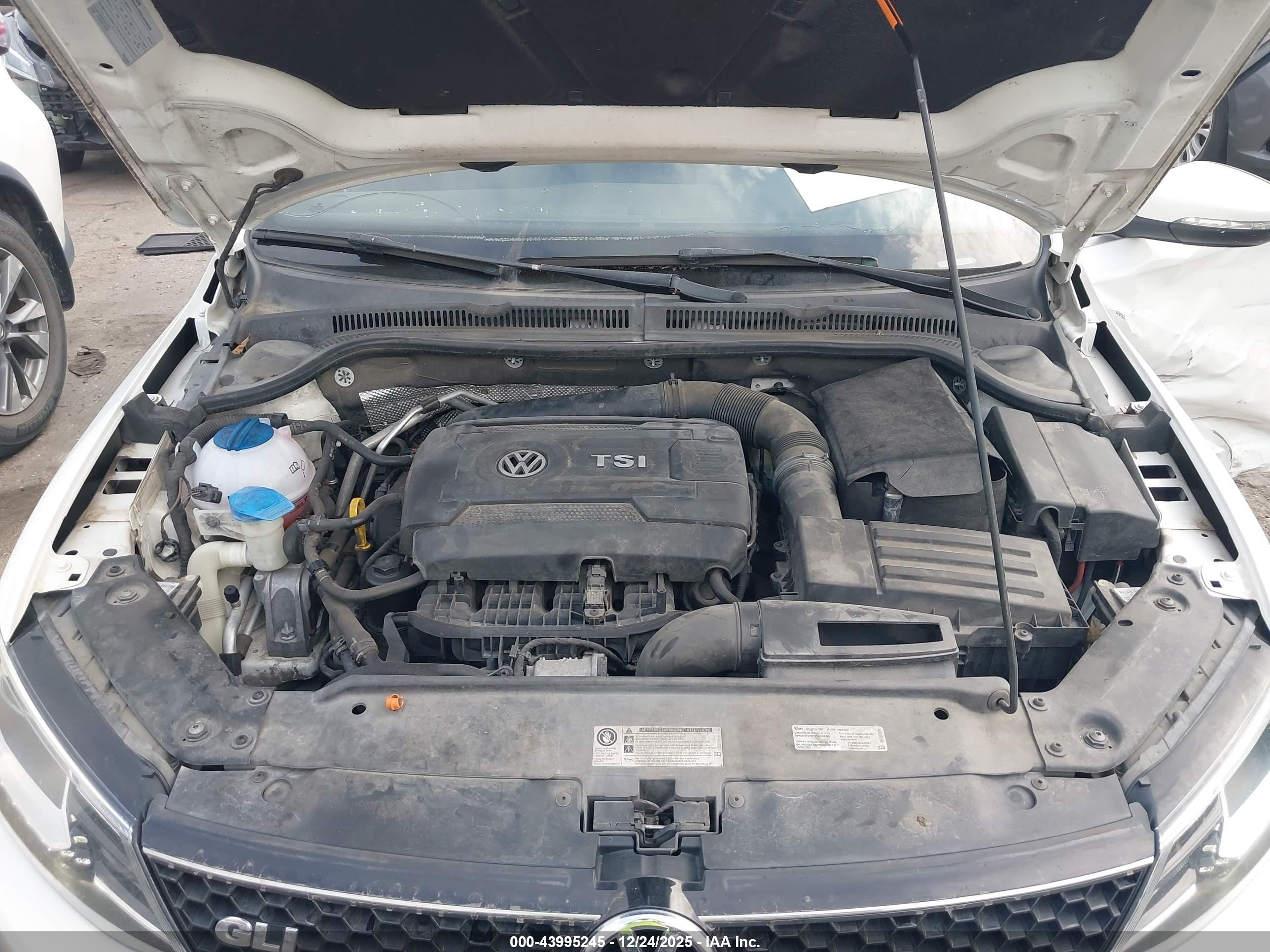 VOLKSWAGEN JETTA image 10