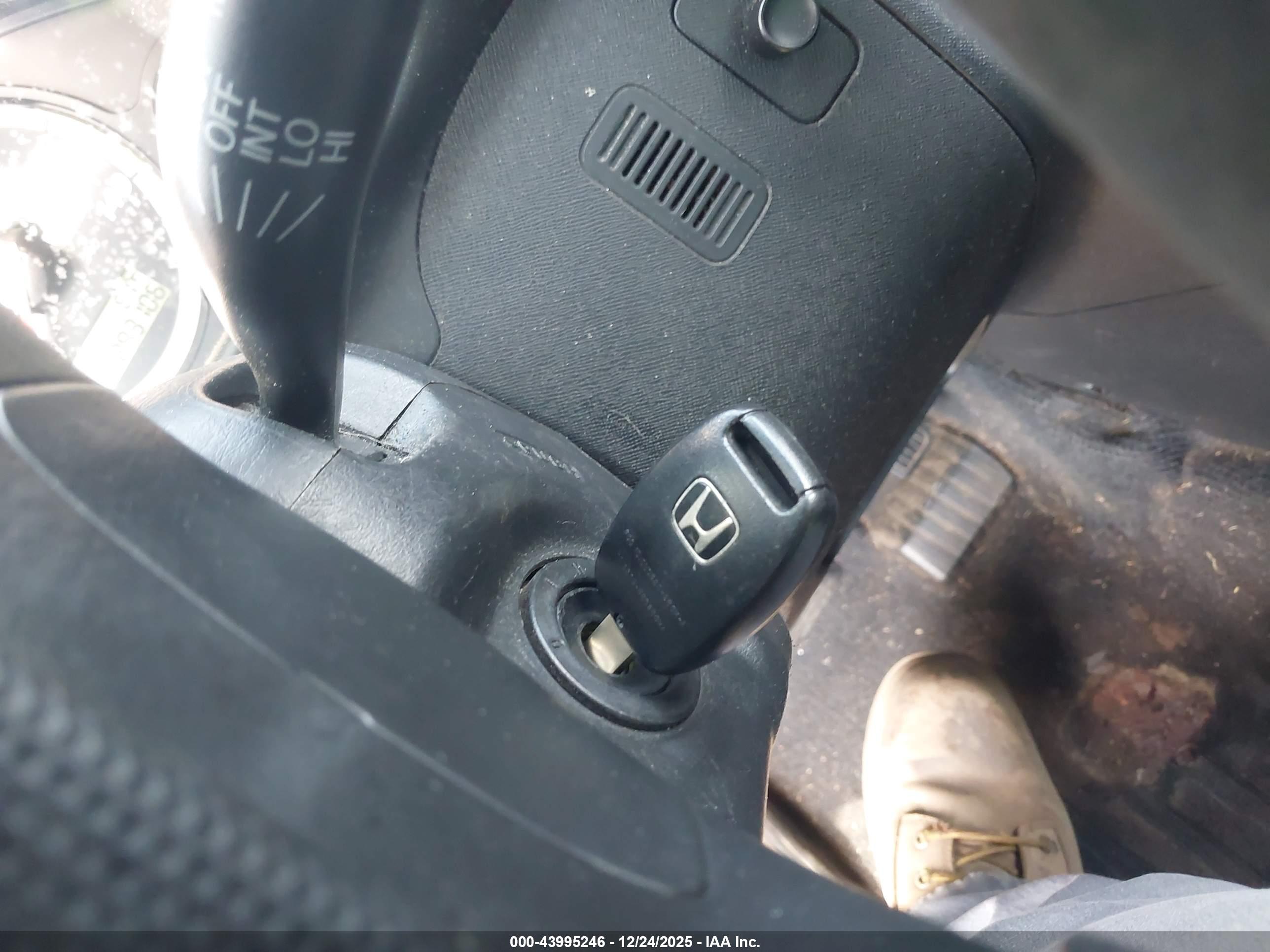 HONDA CR-V image 11