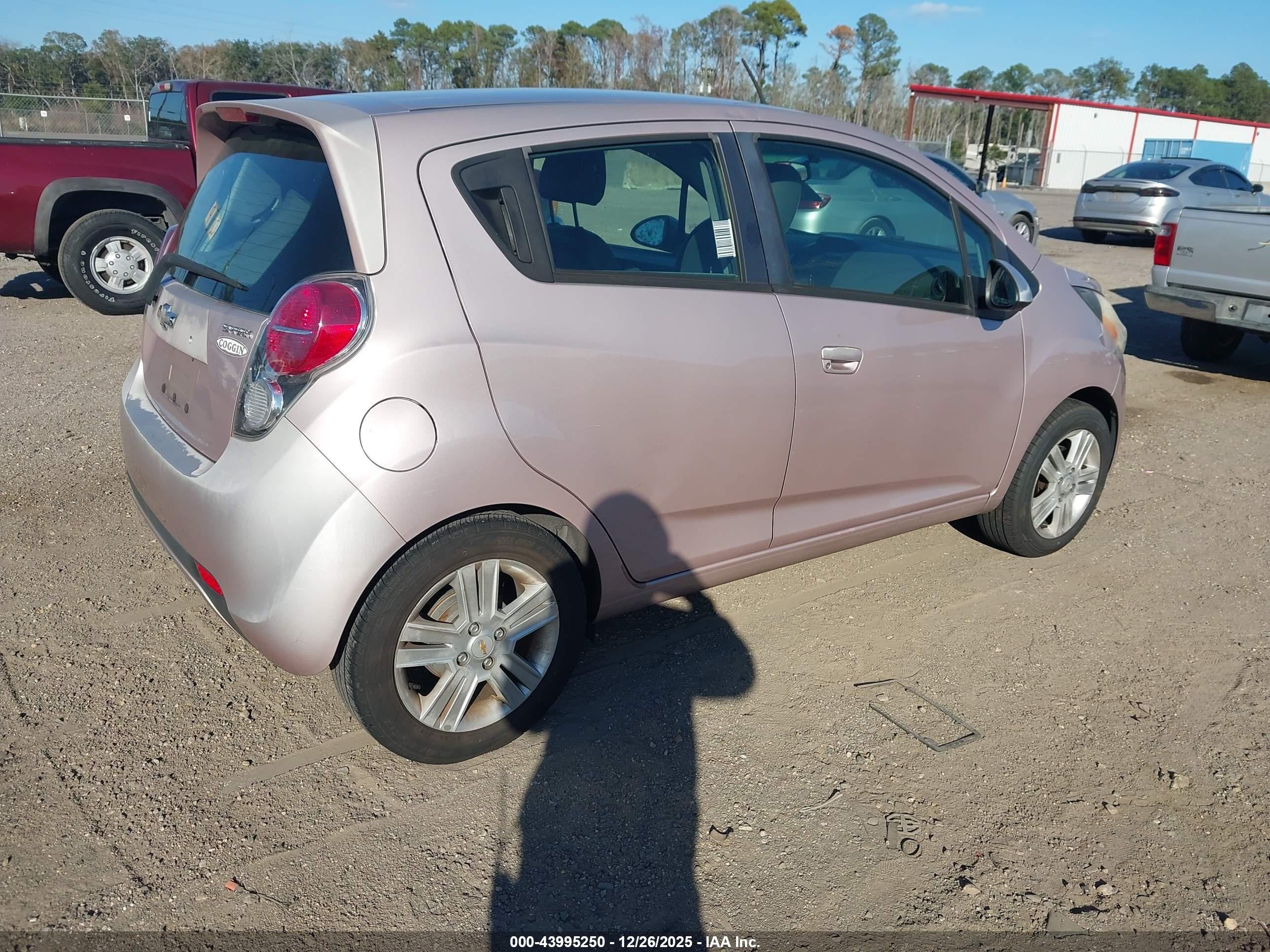 CHEVROLET SPARK image 4
