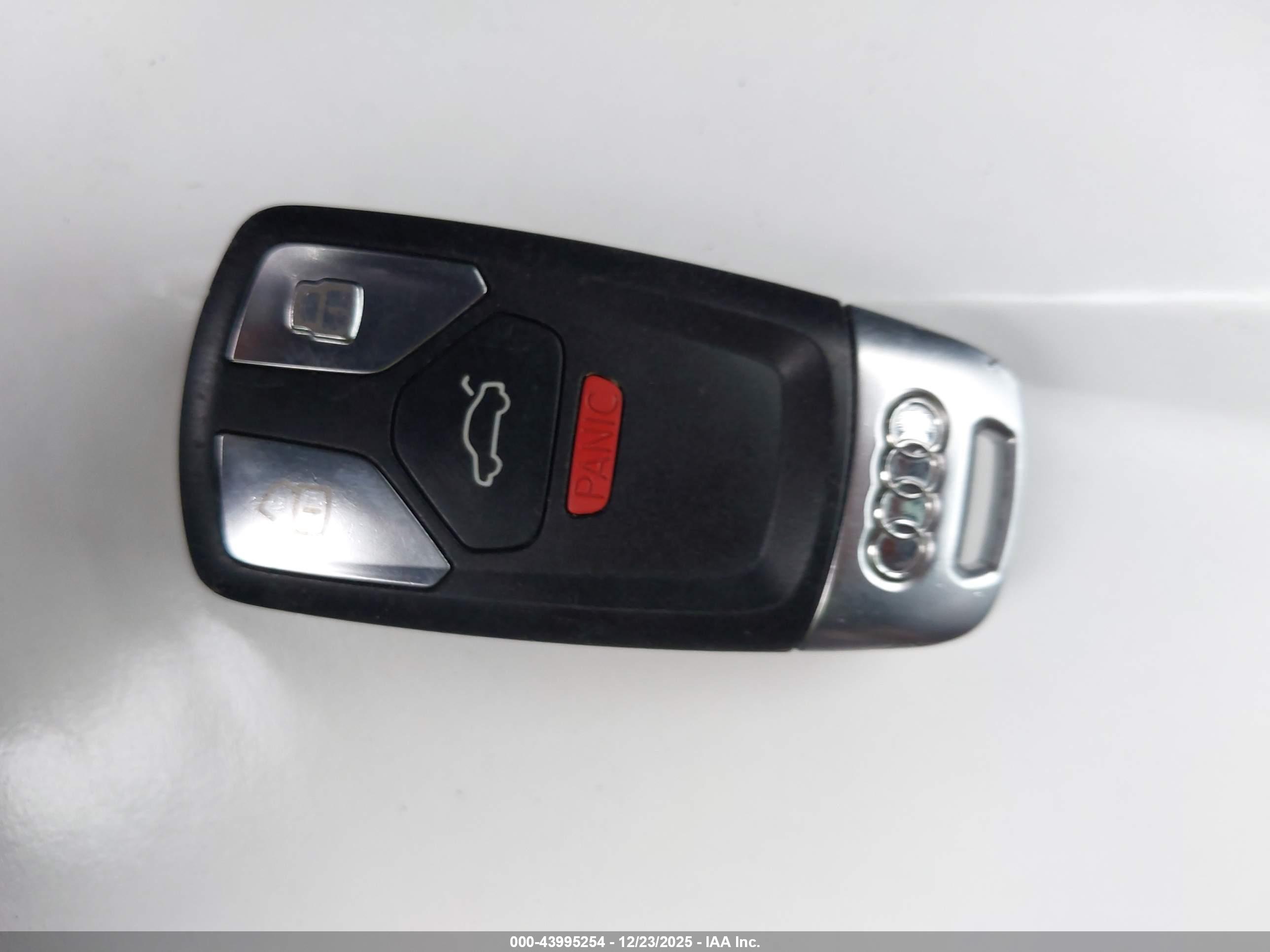 AUDI Q7 image 11