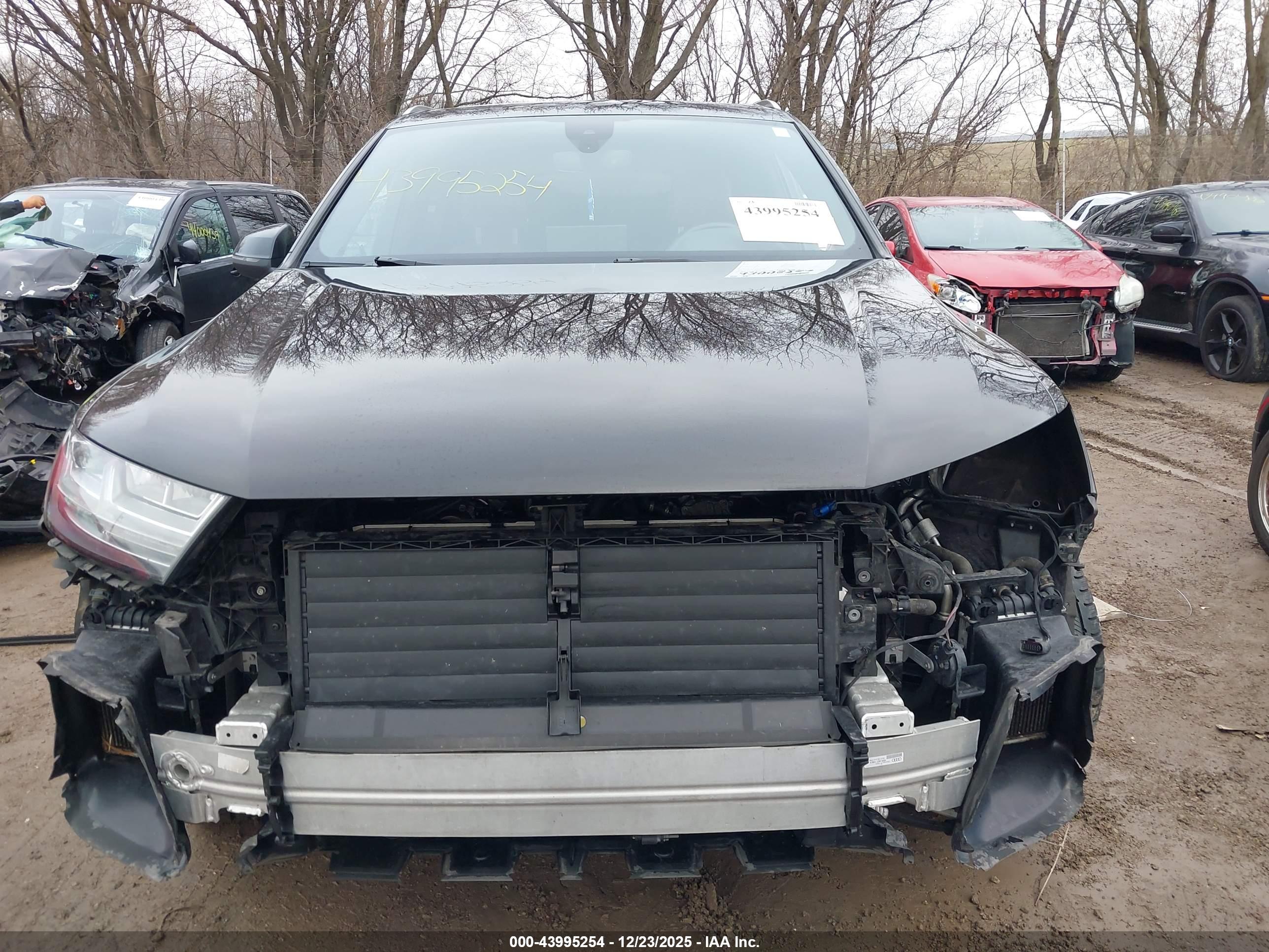 AUDI Q7 image 6