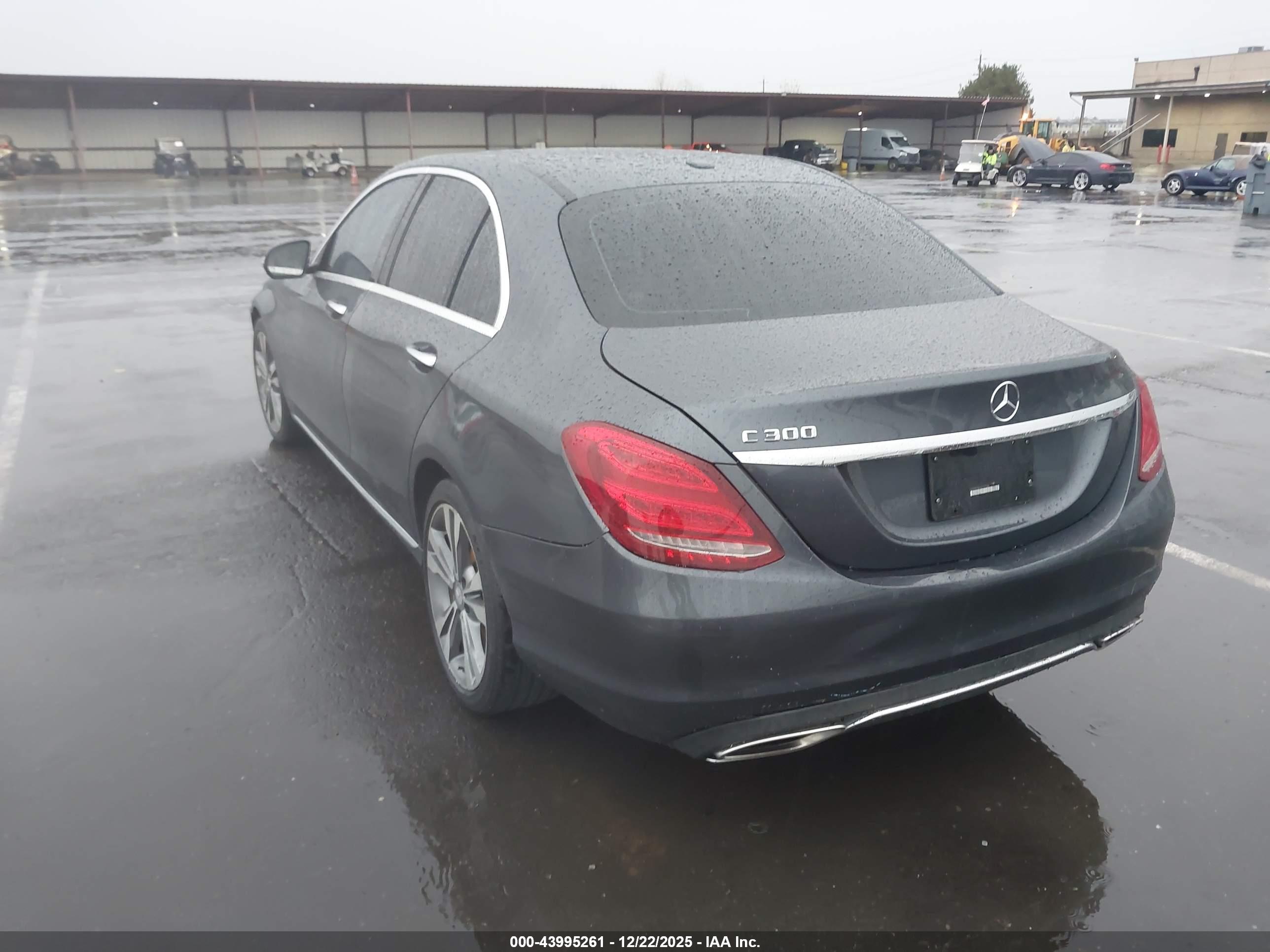MERCEDES-BENZ C image 3