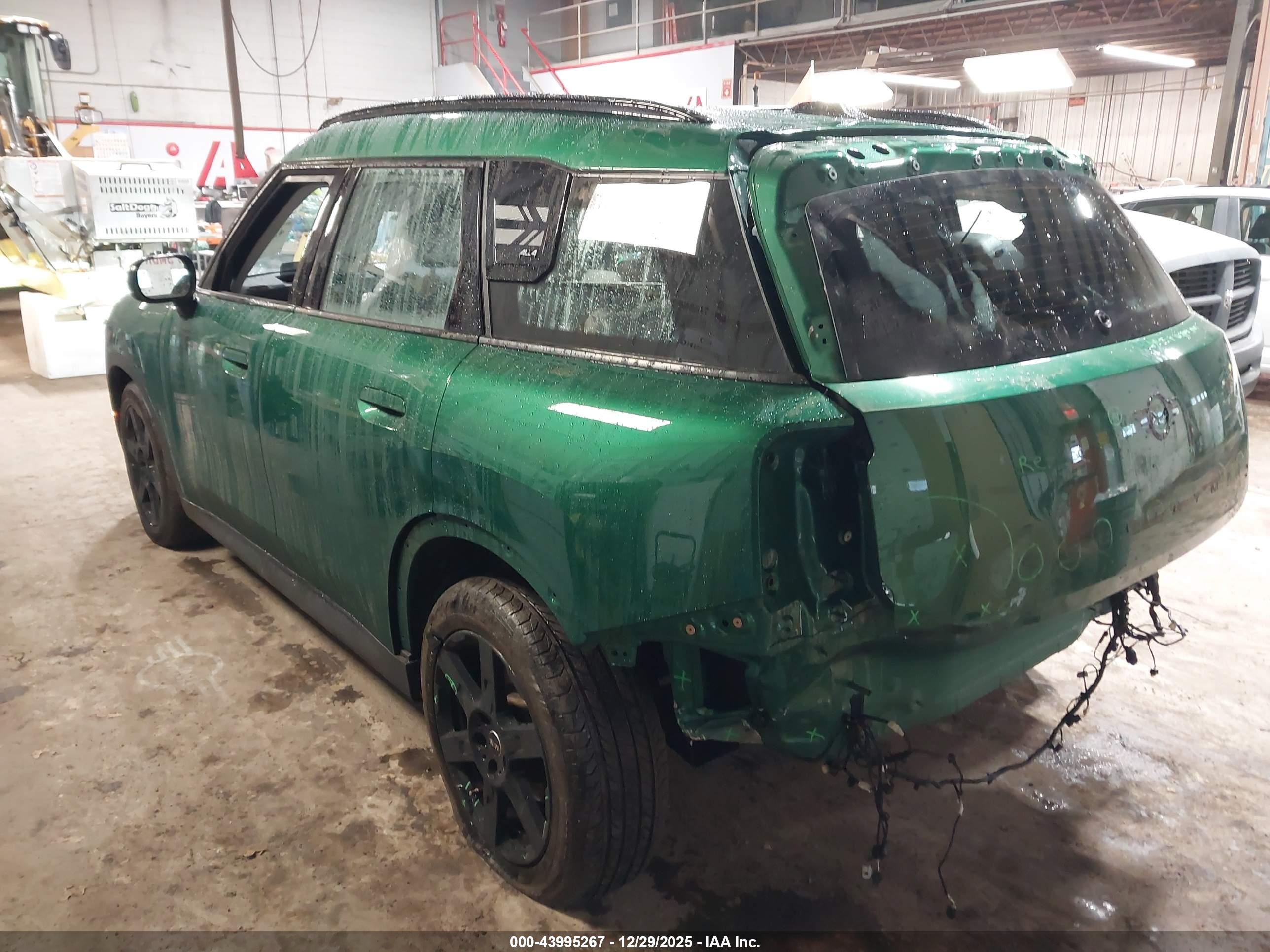 MINI COUNTRYMAN image 3