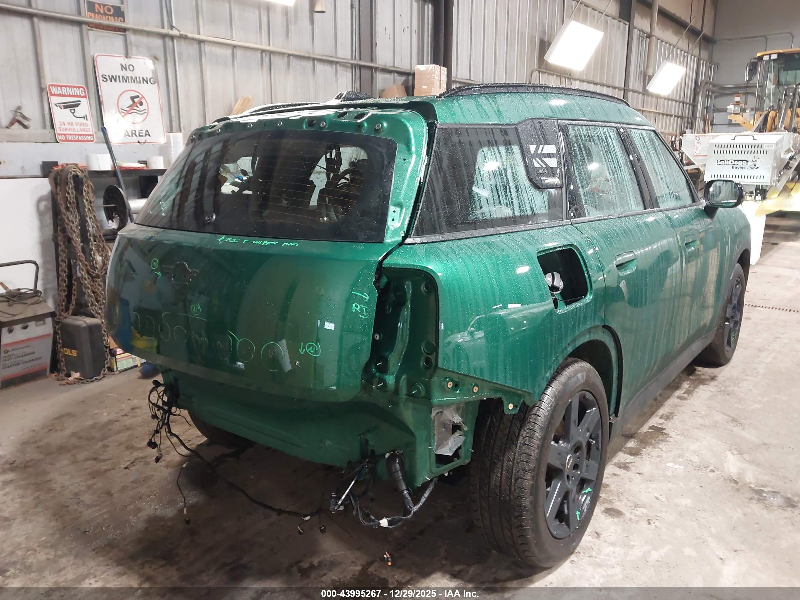 MINI COUNTRYMAN image 4