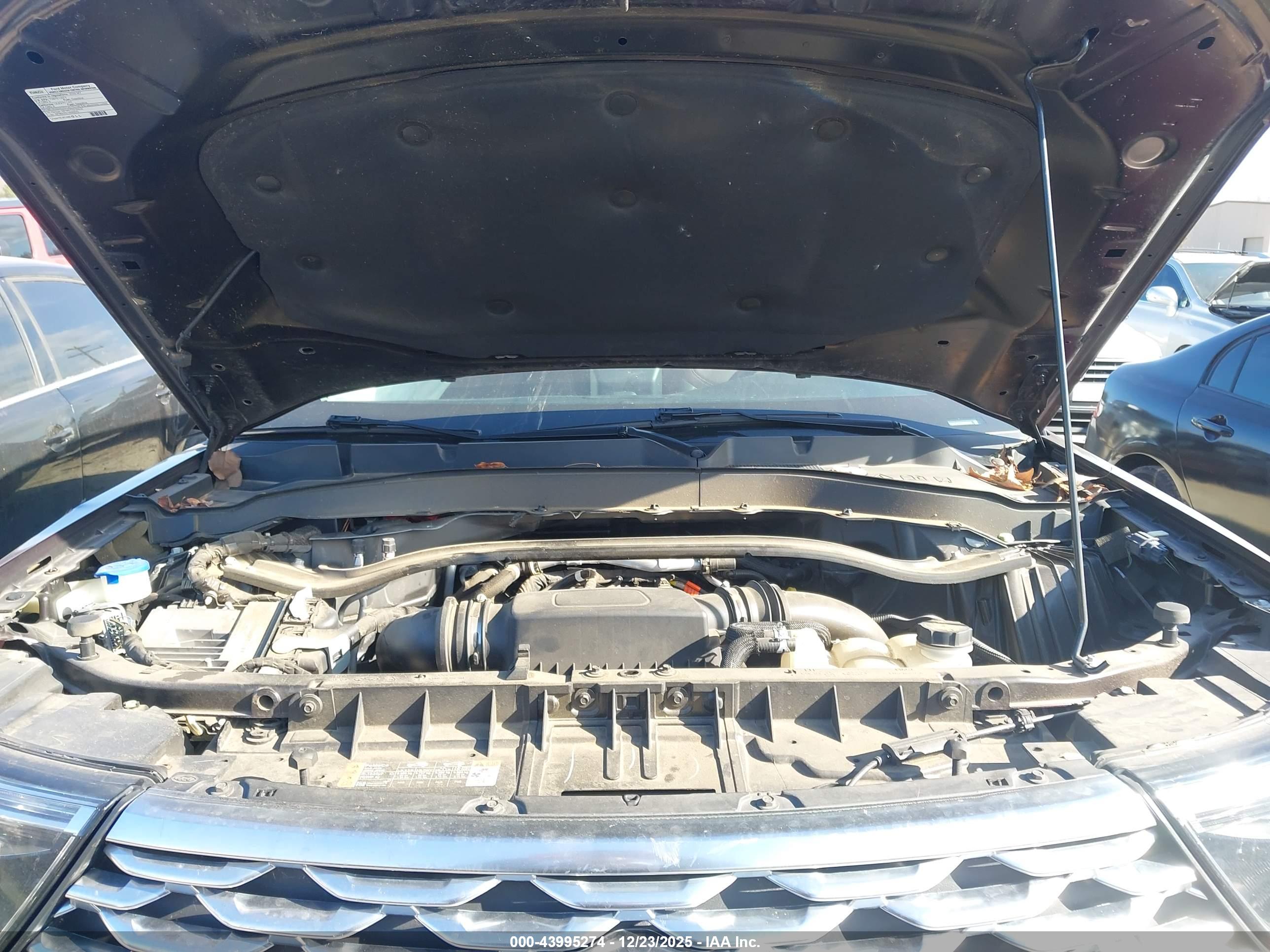 FORD EXPLORER image 10