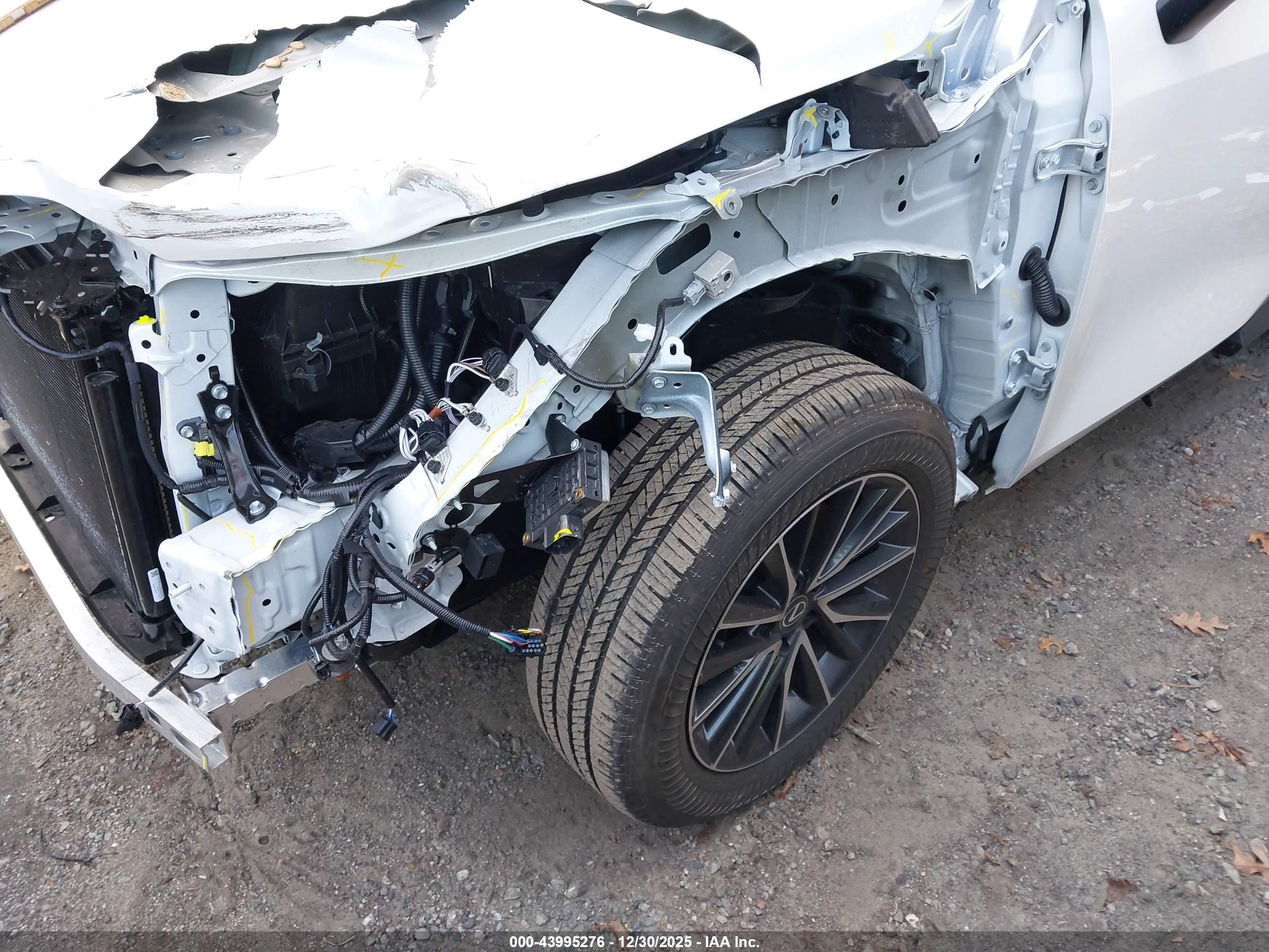LEXUS NX image 2