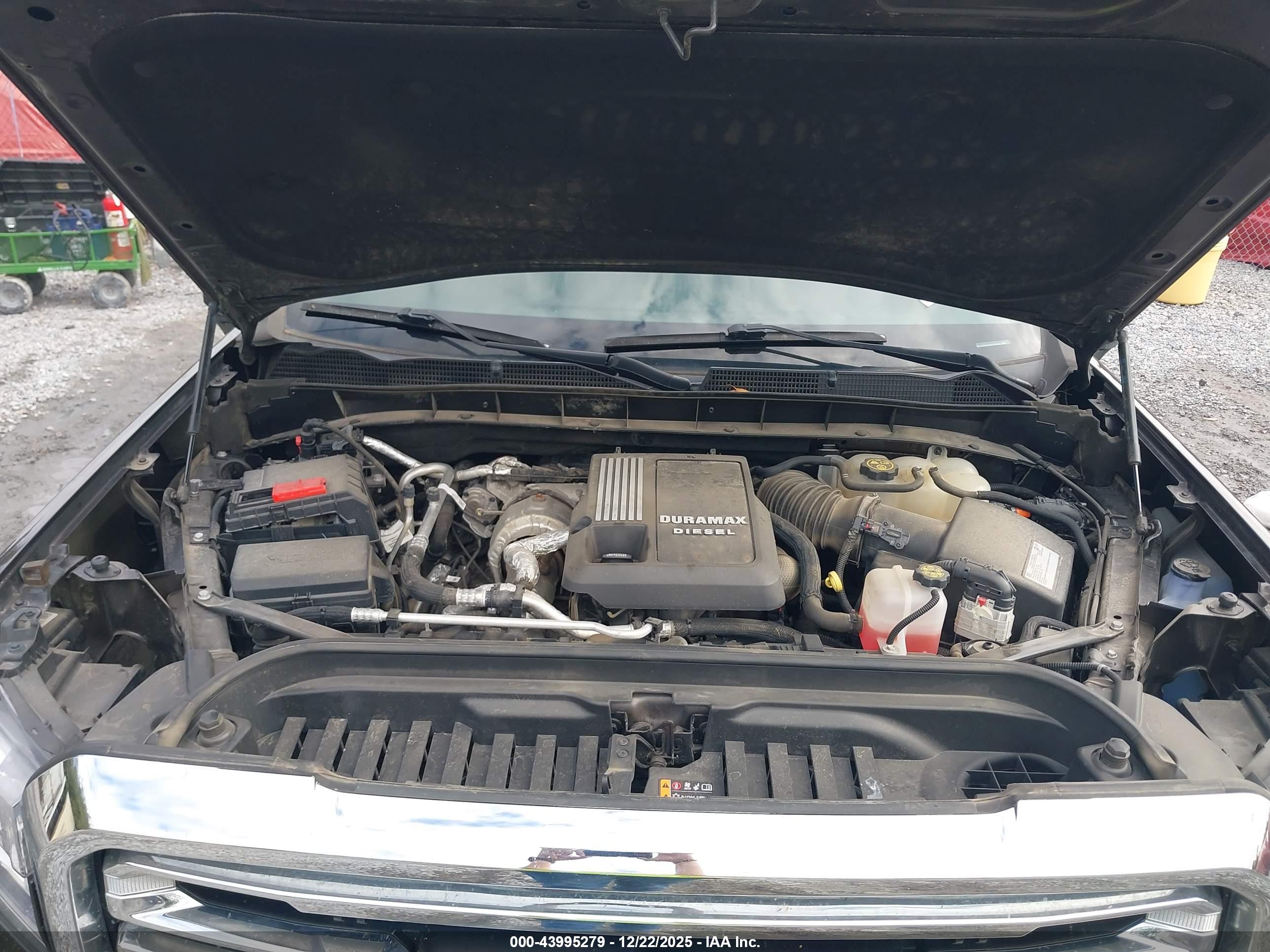GMC SIERRA image 10
