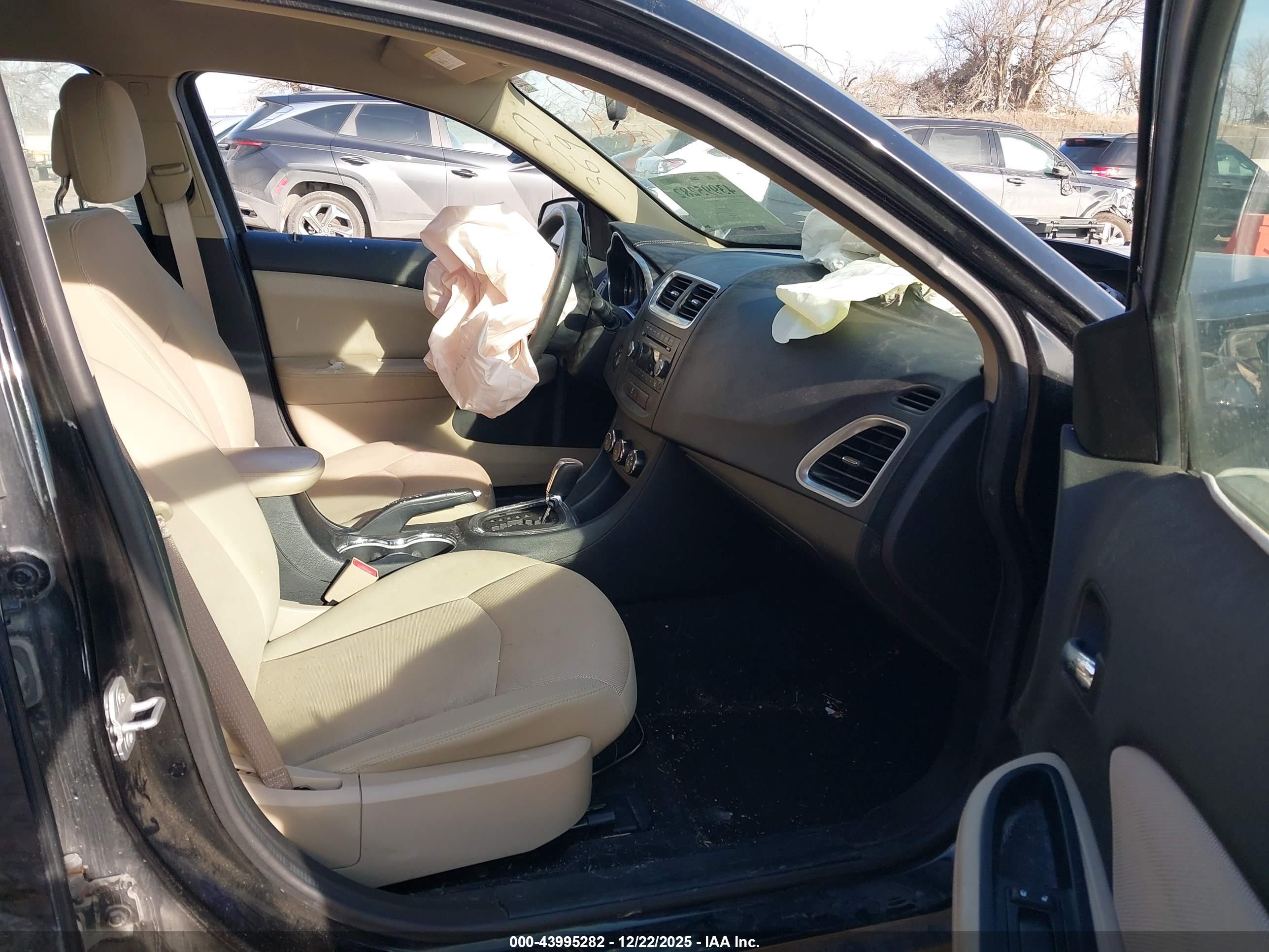 DODGE AVENGER image 5