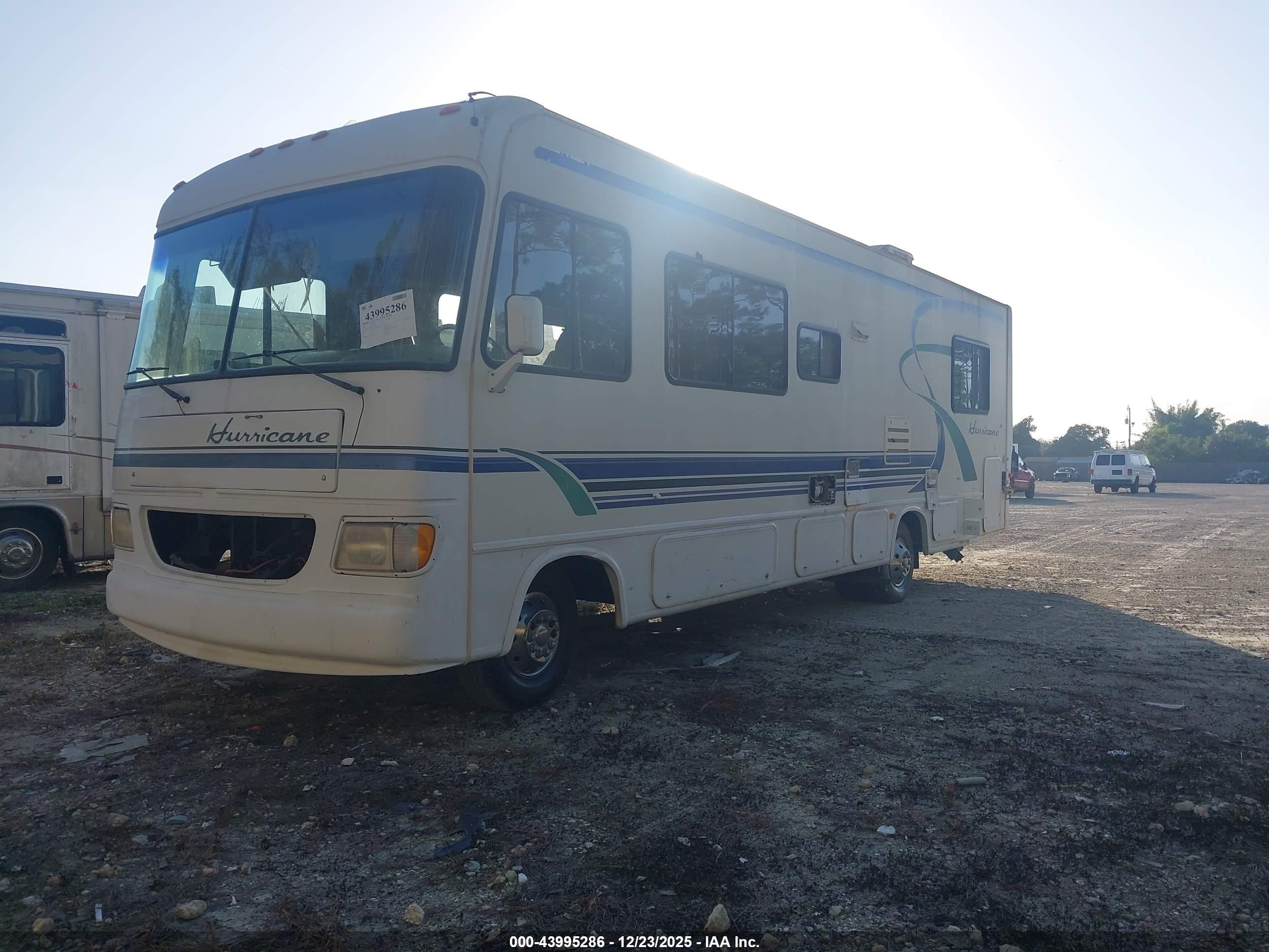 FORD F530 image 2