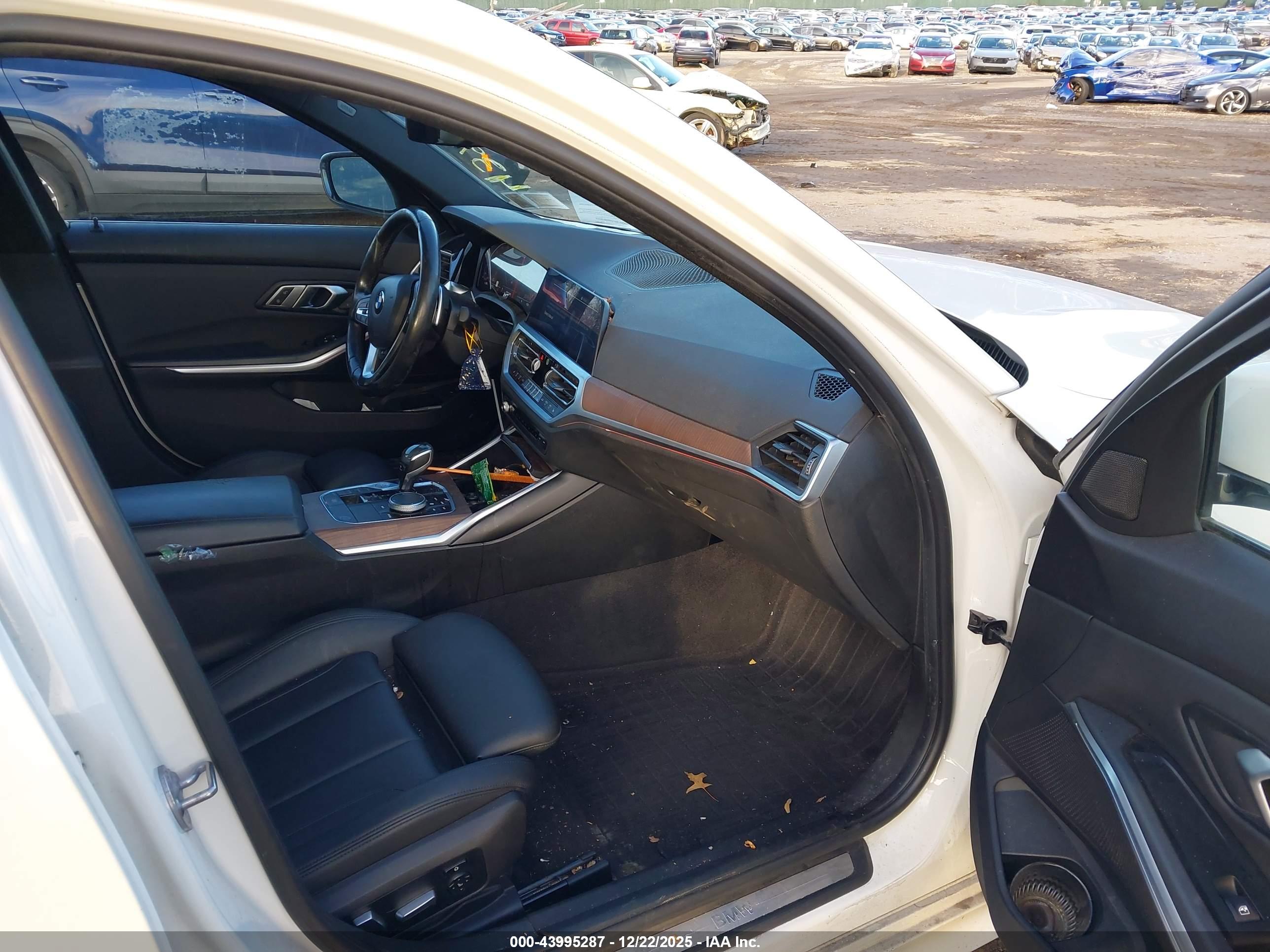 BMW 330I image 5